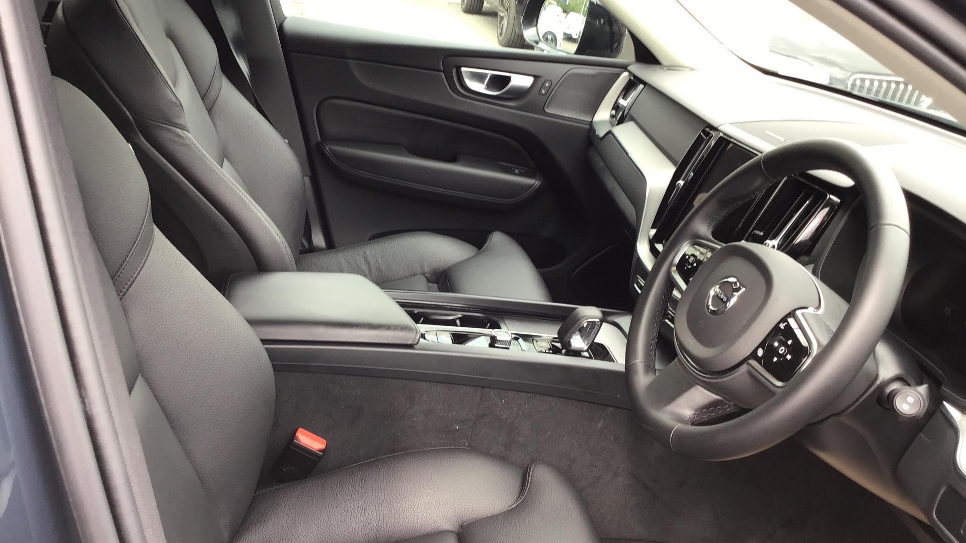 Volvo XC60 Image 9