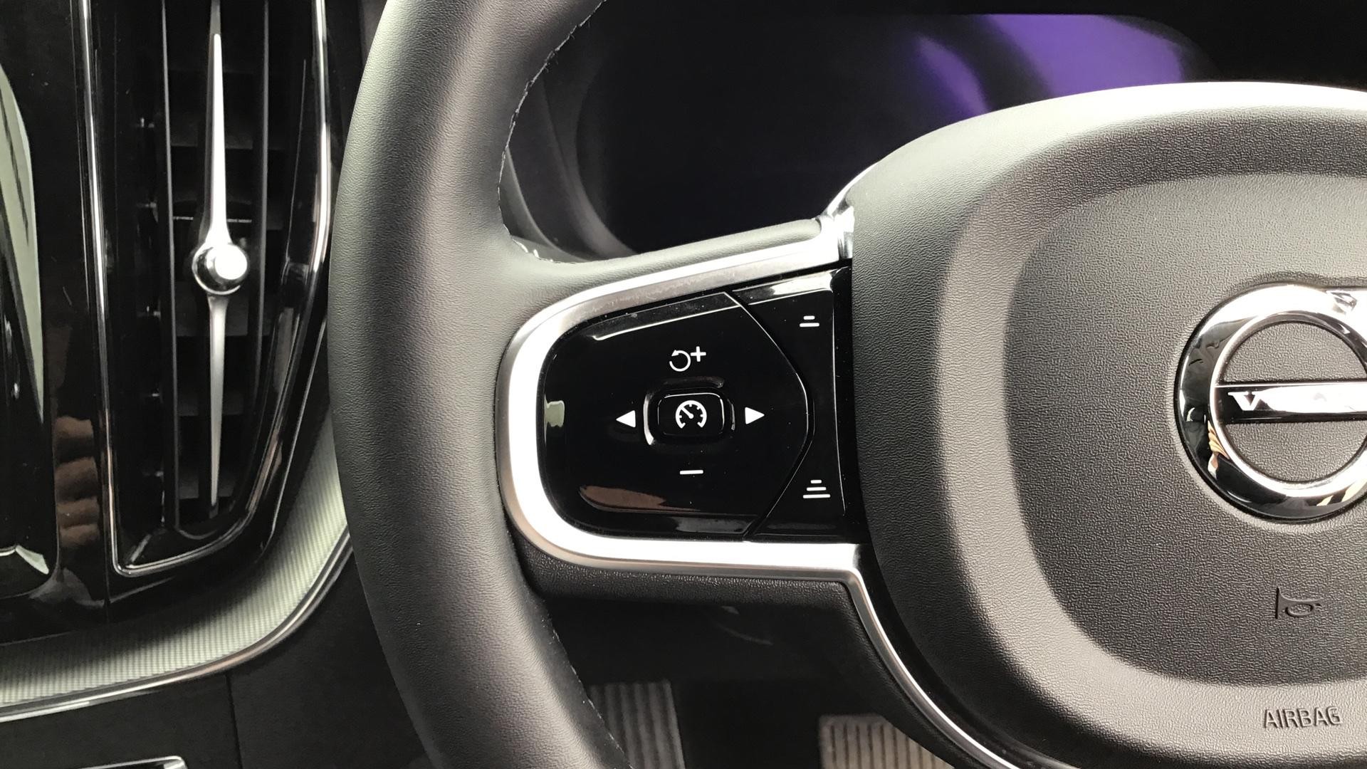 Volvo XC60 Image 18