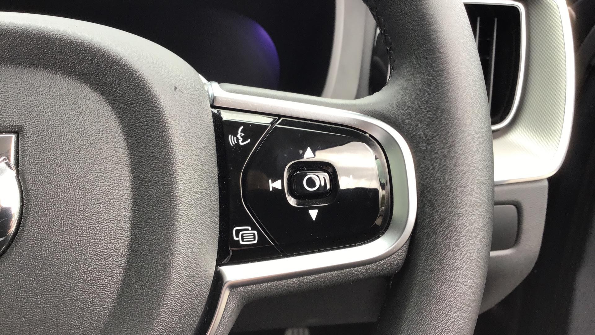 Volvo XC60 Image 19