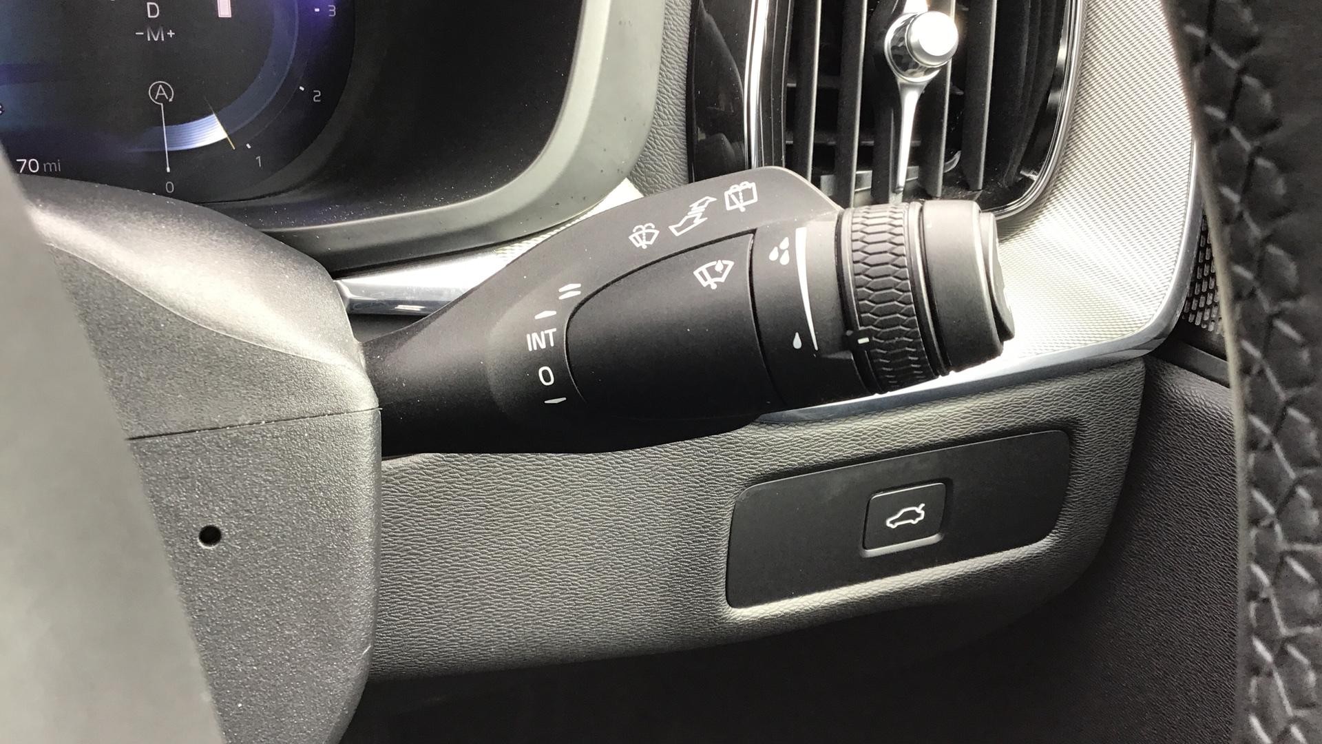 Volvo XC60 Image 25