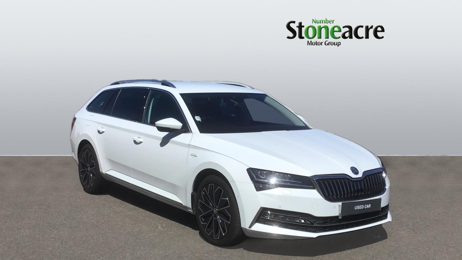 Skoda Superb Image 1
