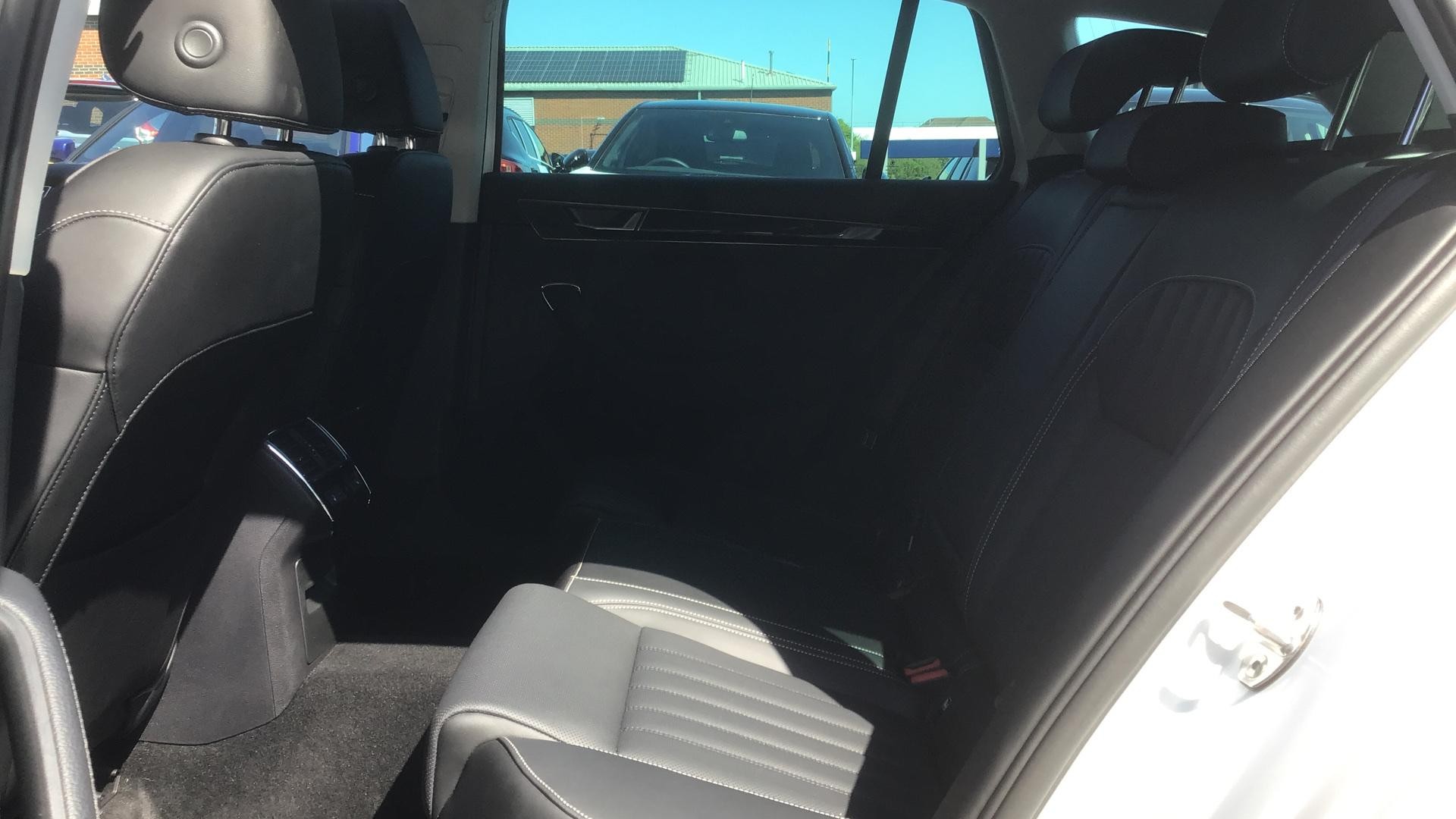 Skoda Superb Image 10