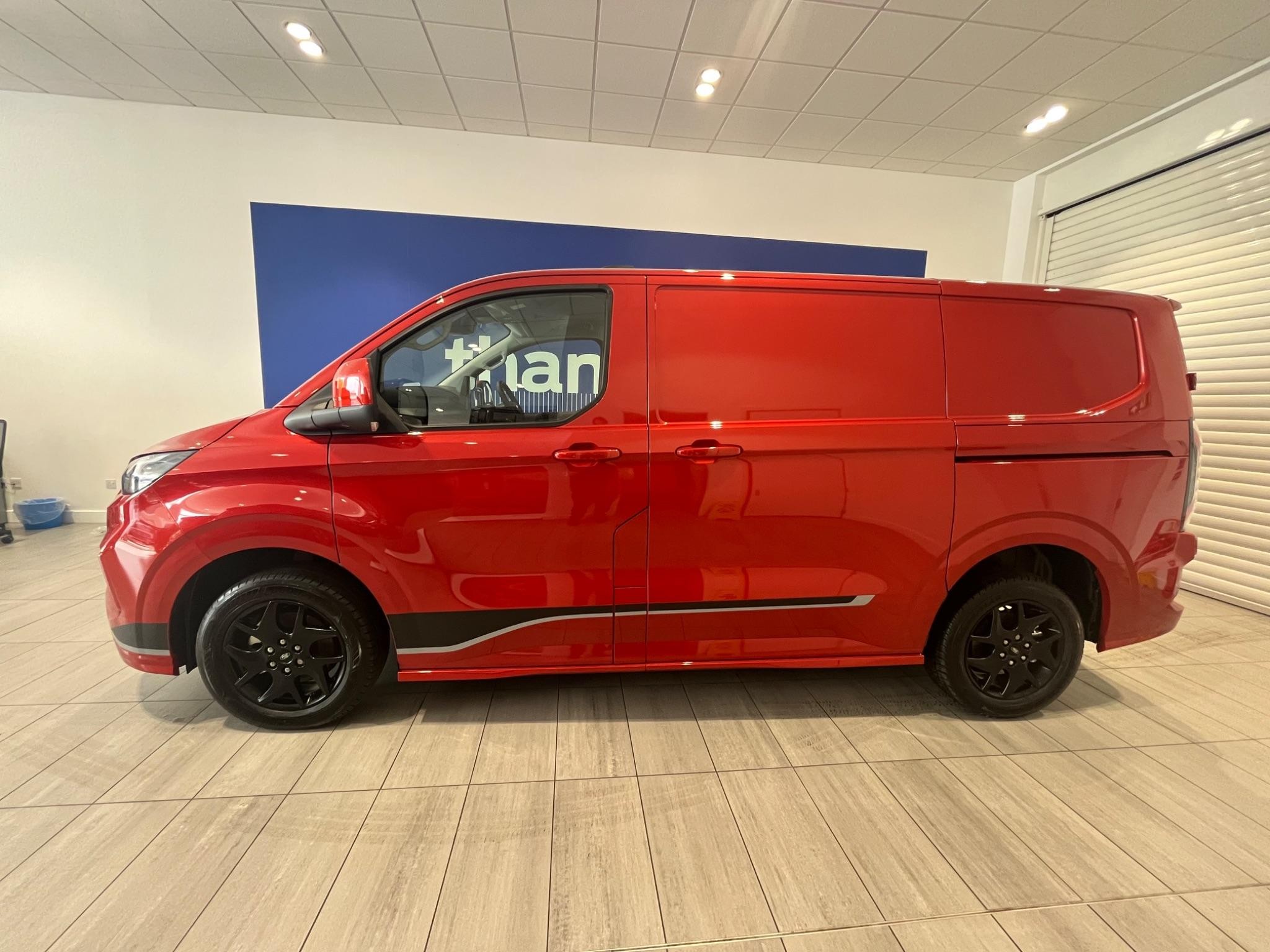 Ford Transit Custom Image 2