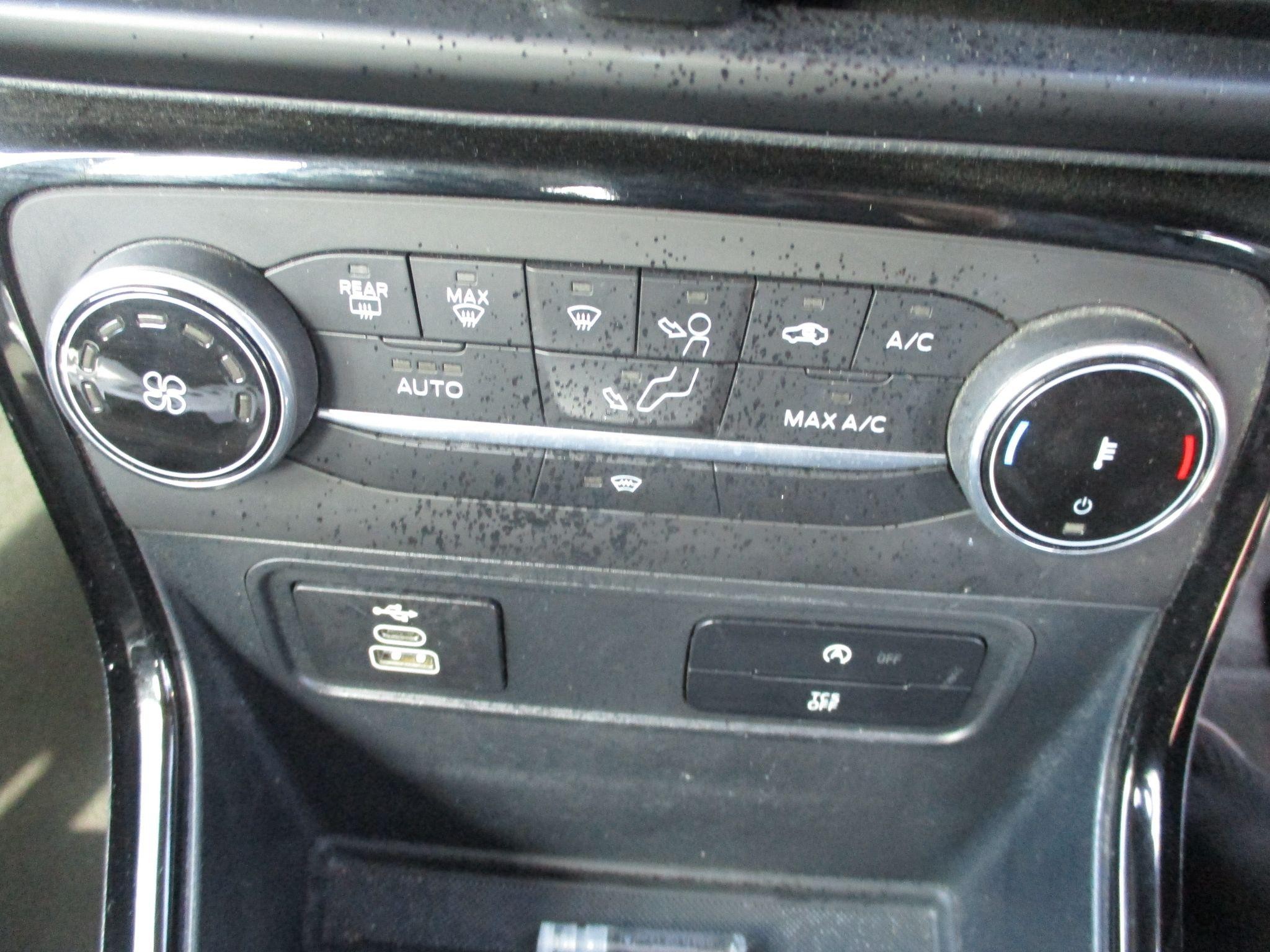 Ford EcoSport Image 14