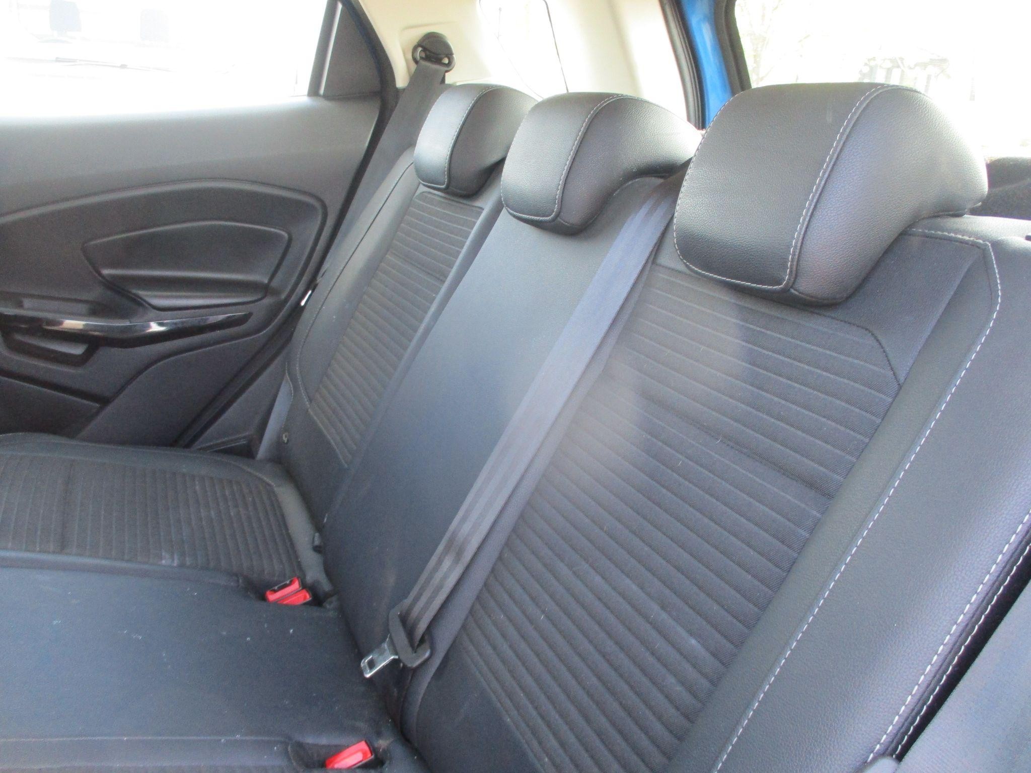 Ford EcoSport Image 17