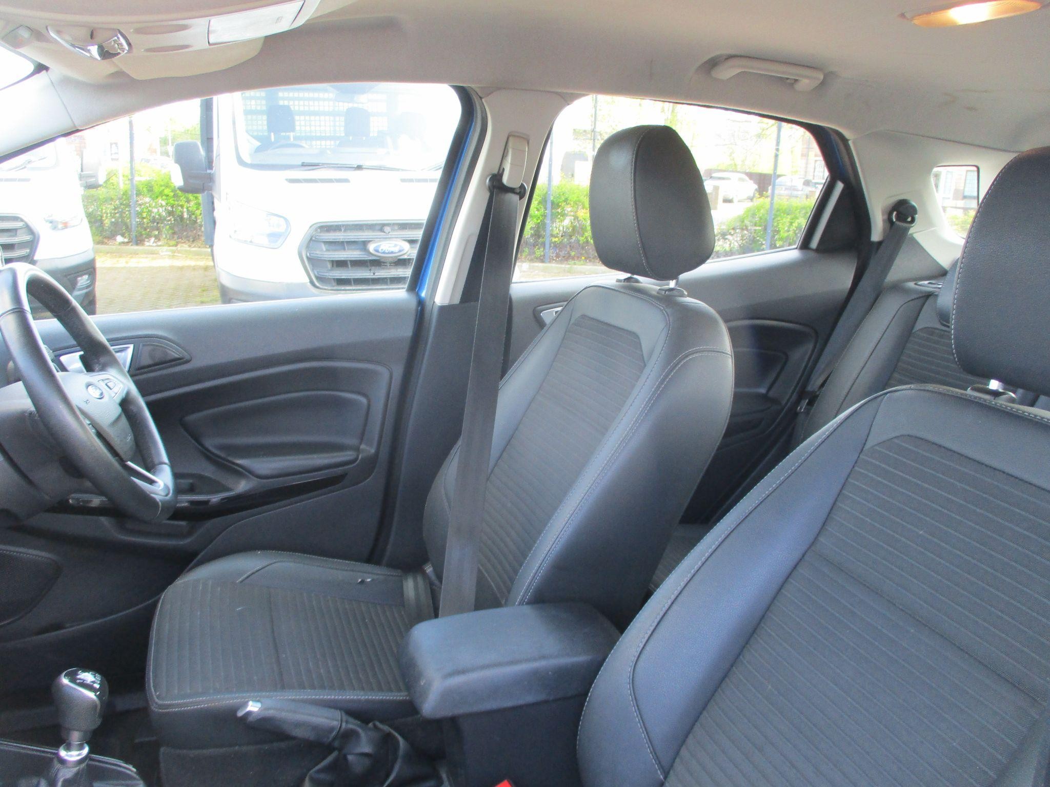 Ford EcoSport Image 18