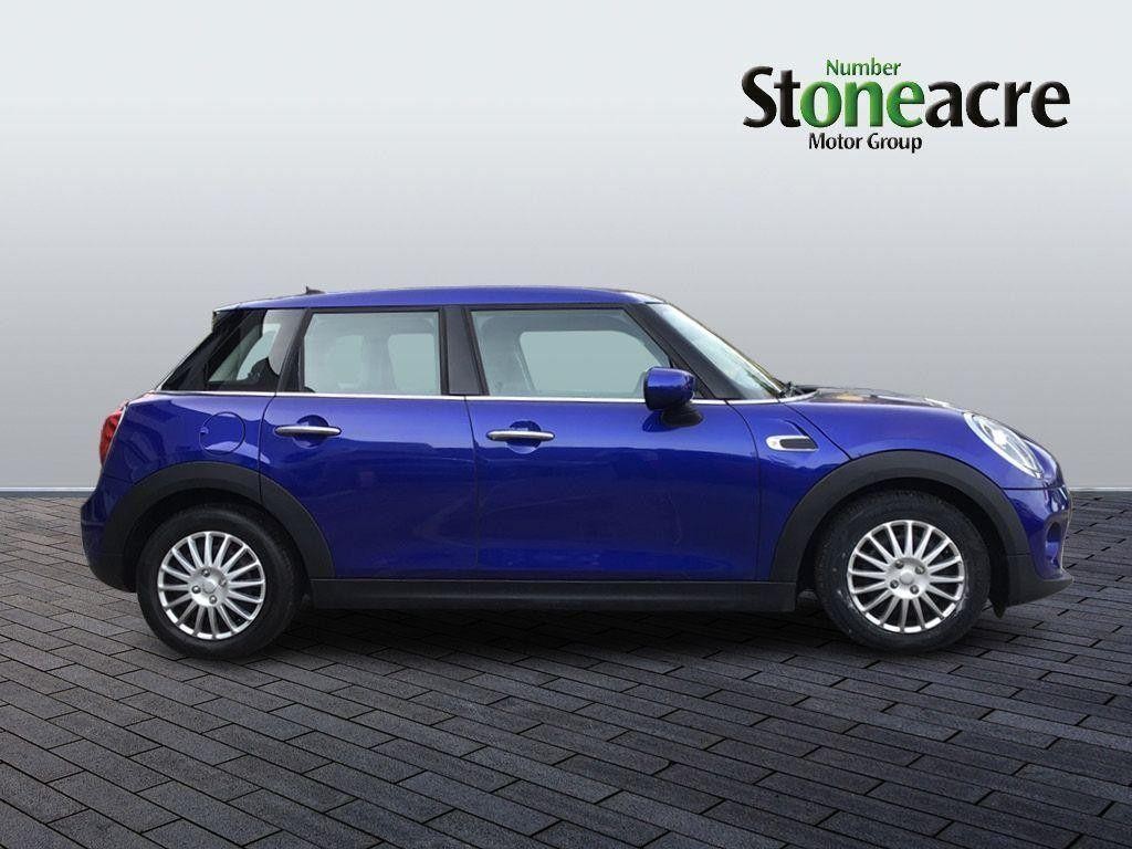 MINI Hatch Image 2