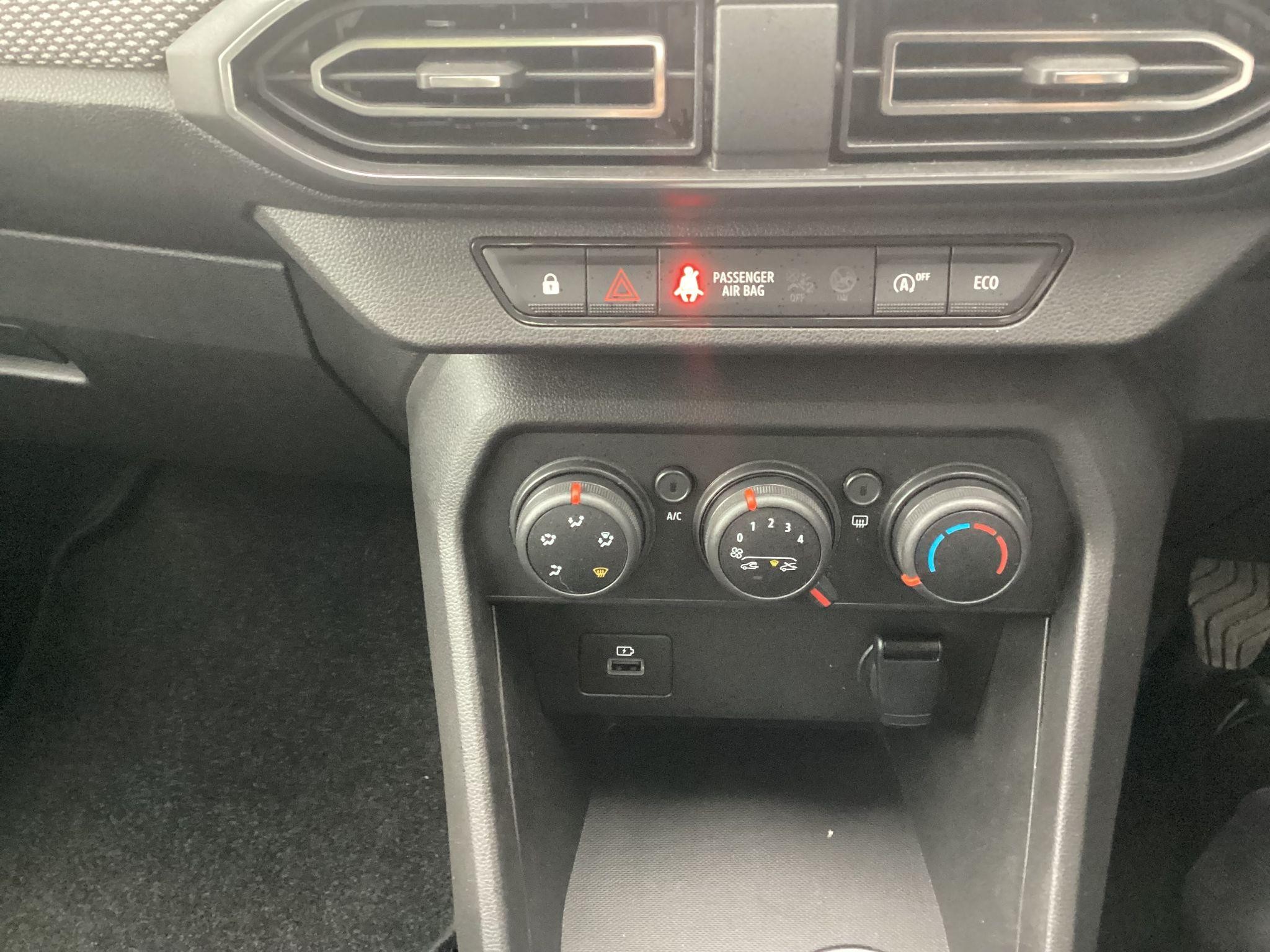 Dacia Sandero Image 16