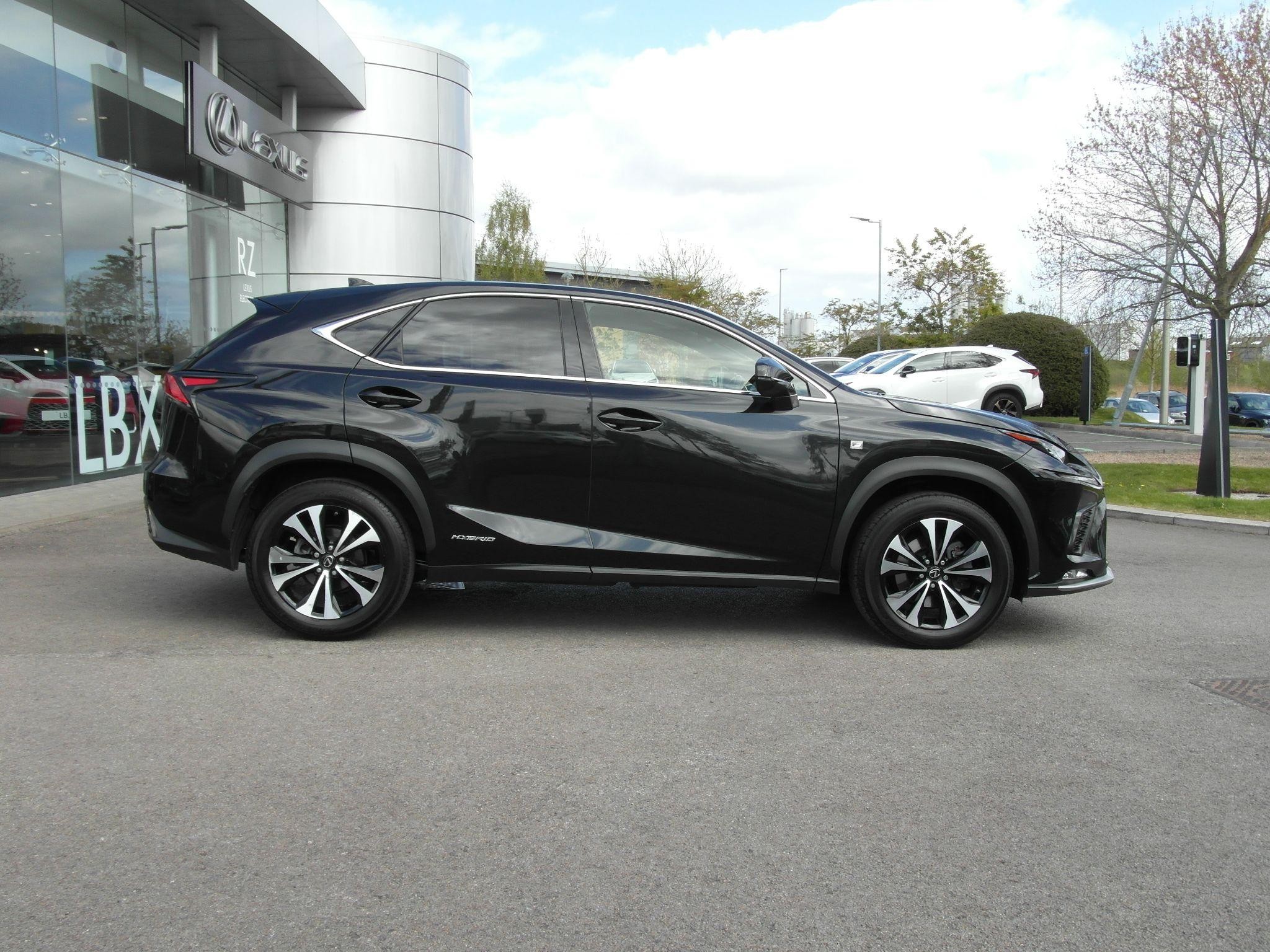 Lexus NX Image 10