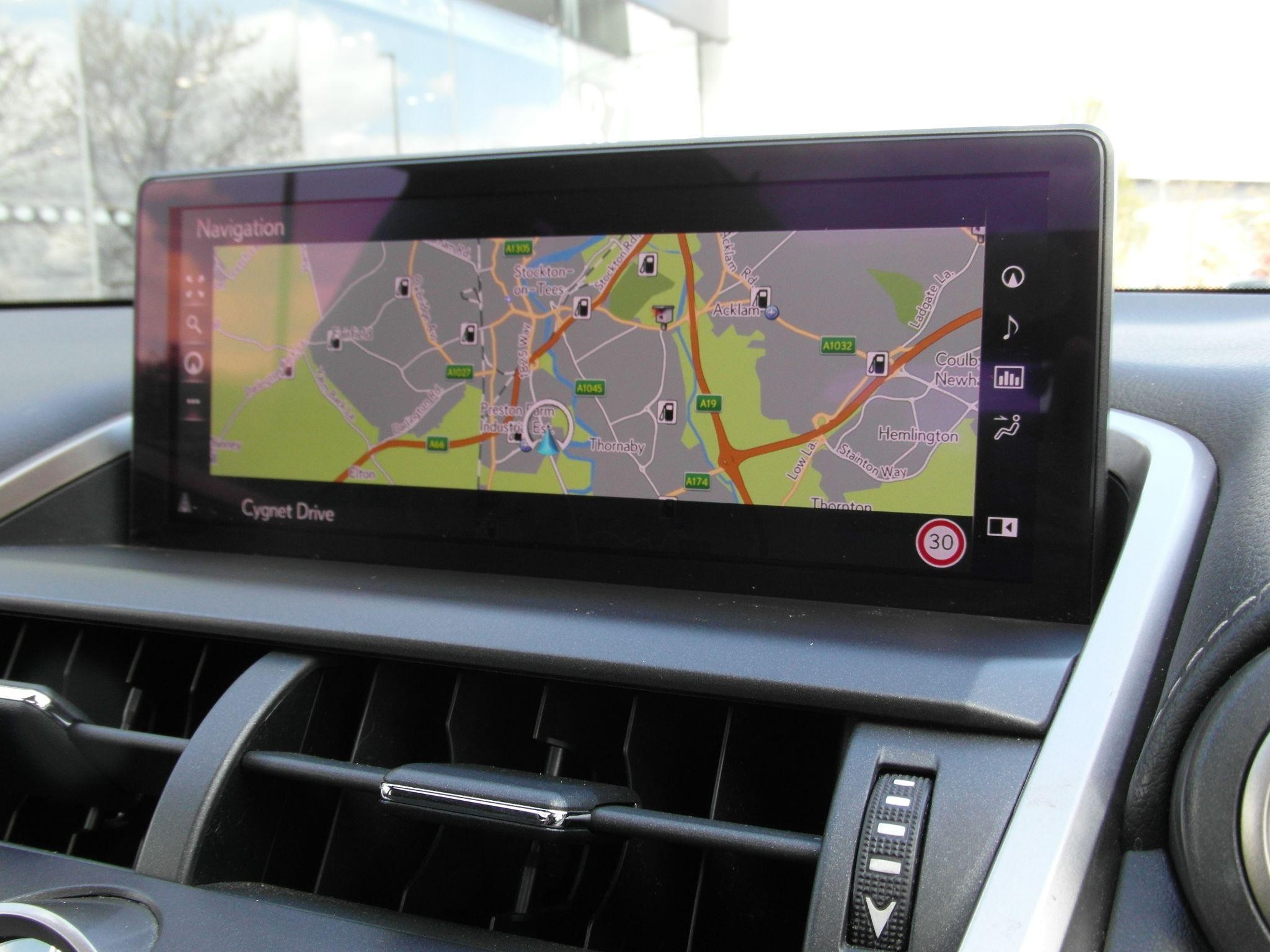 Lexus NX Image 25