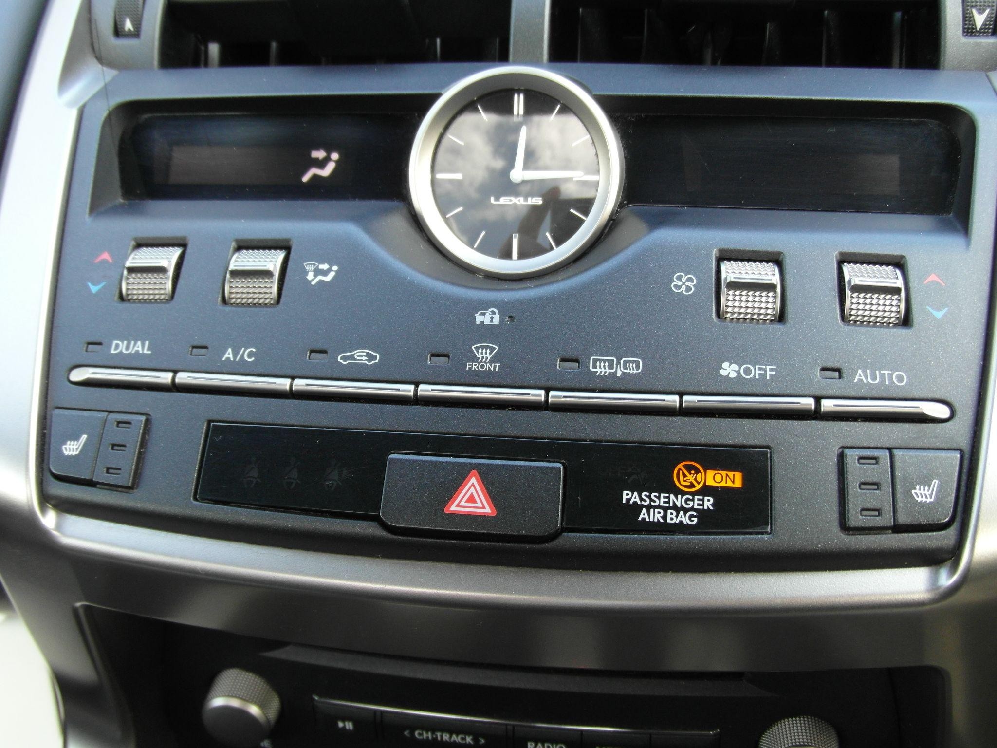 Lexus NX Image 29