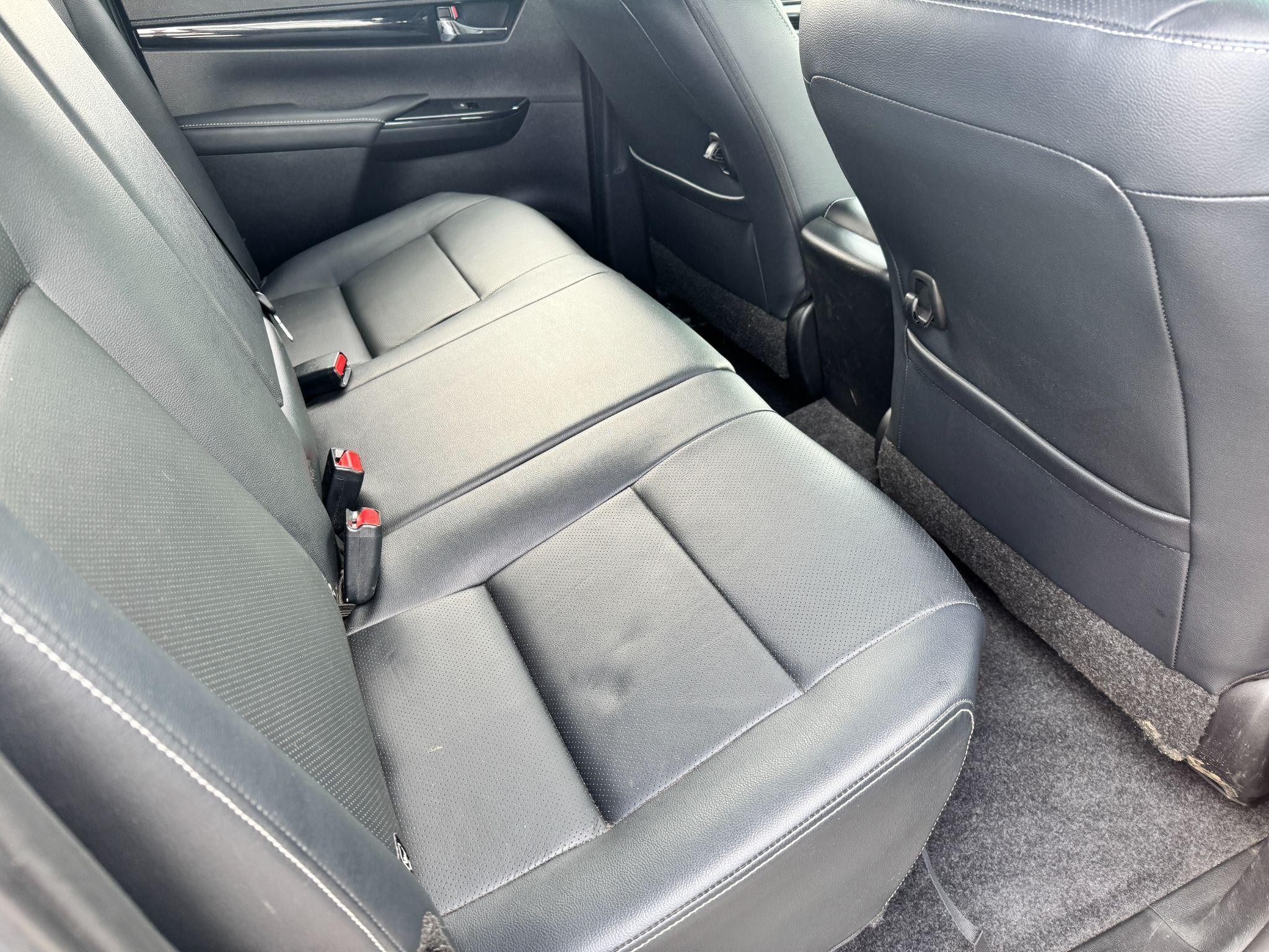 Toyota Hilux Image 14