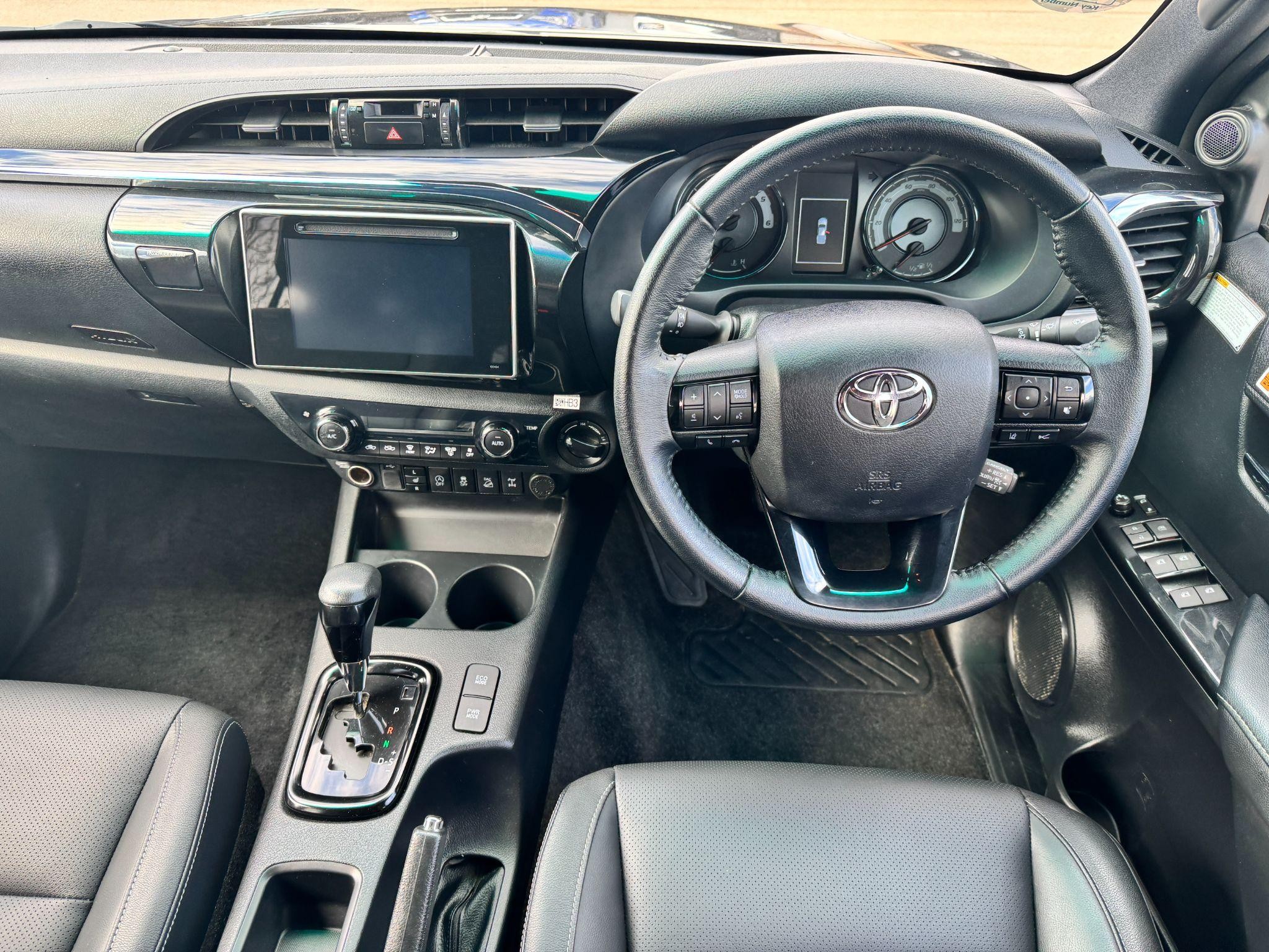 Toyota Hilux Image 17