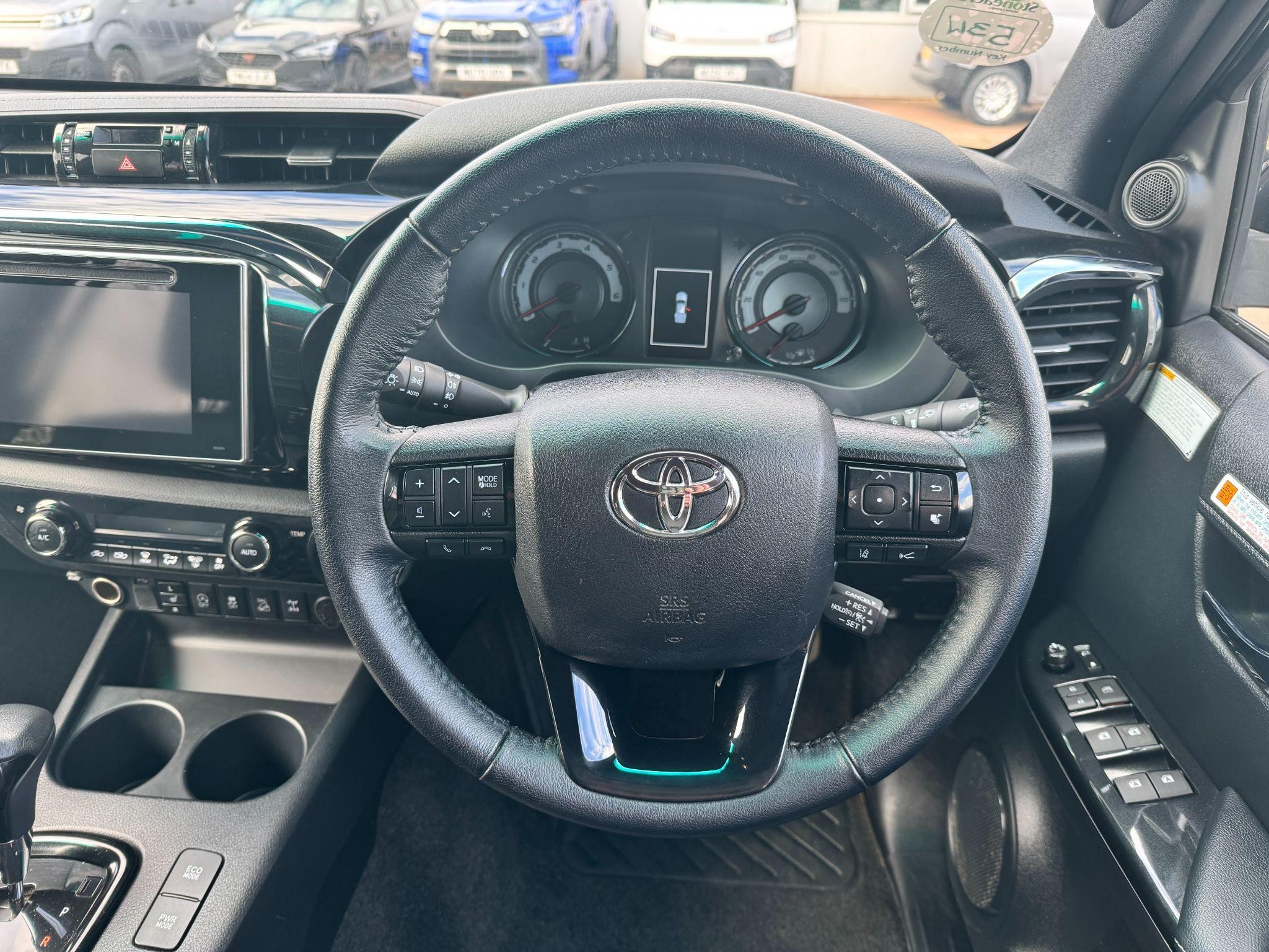 Toyota Hilux Image 19