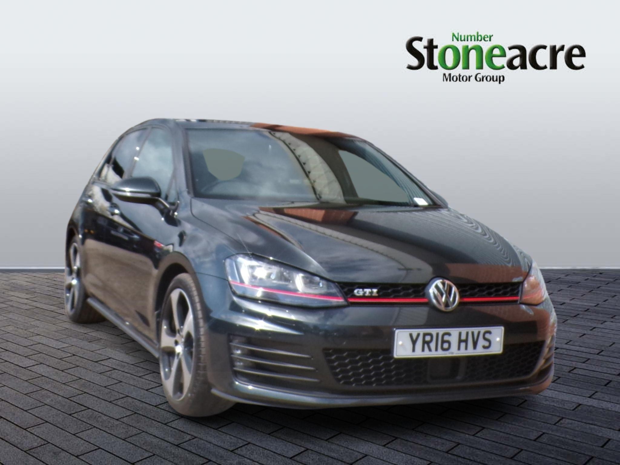 Volkswagen Golf Image 1