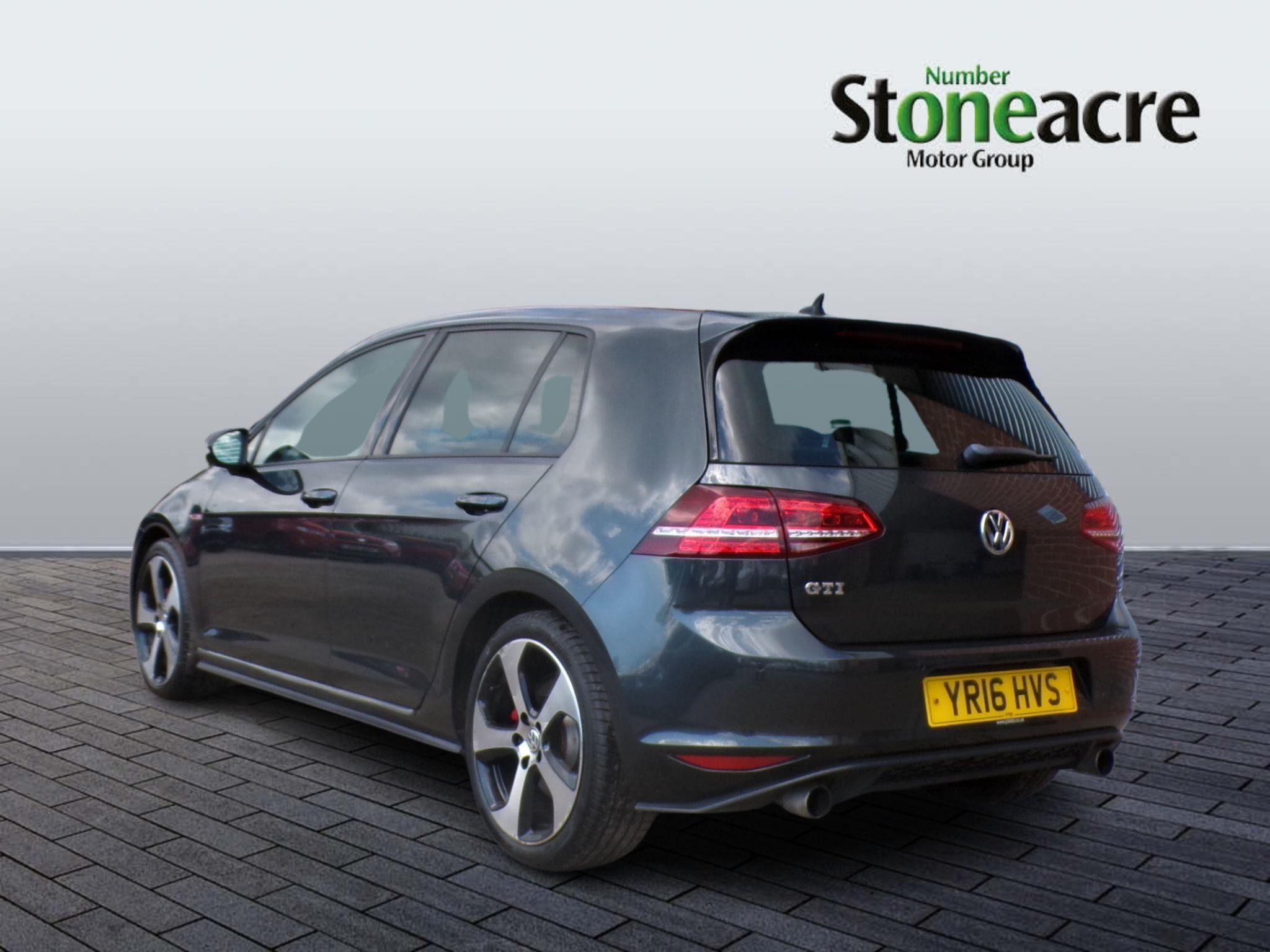 Volkswagen Golf Image 4
