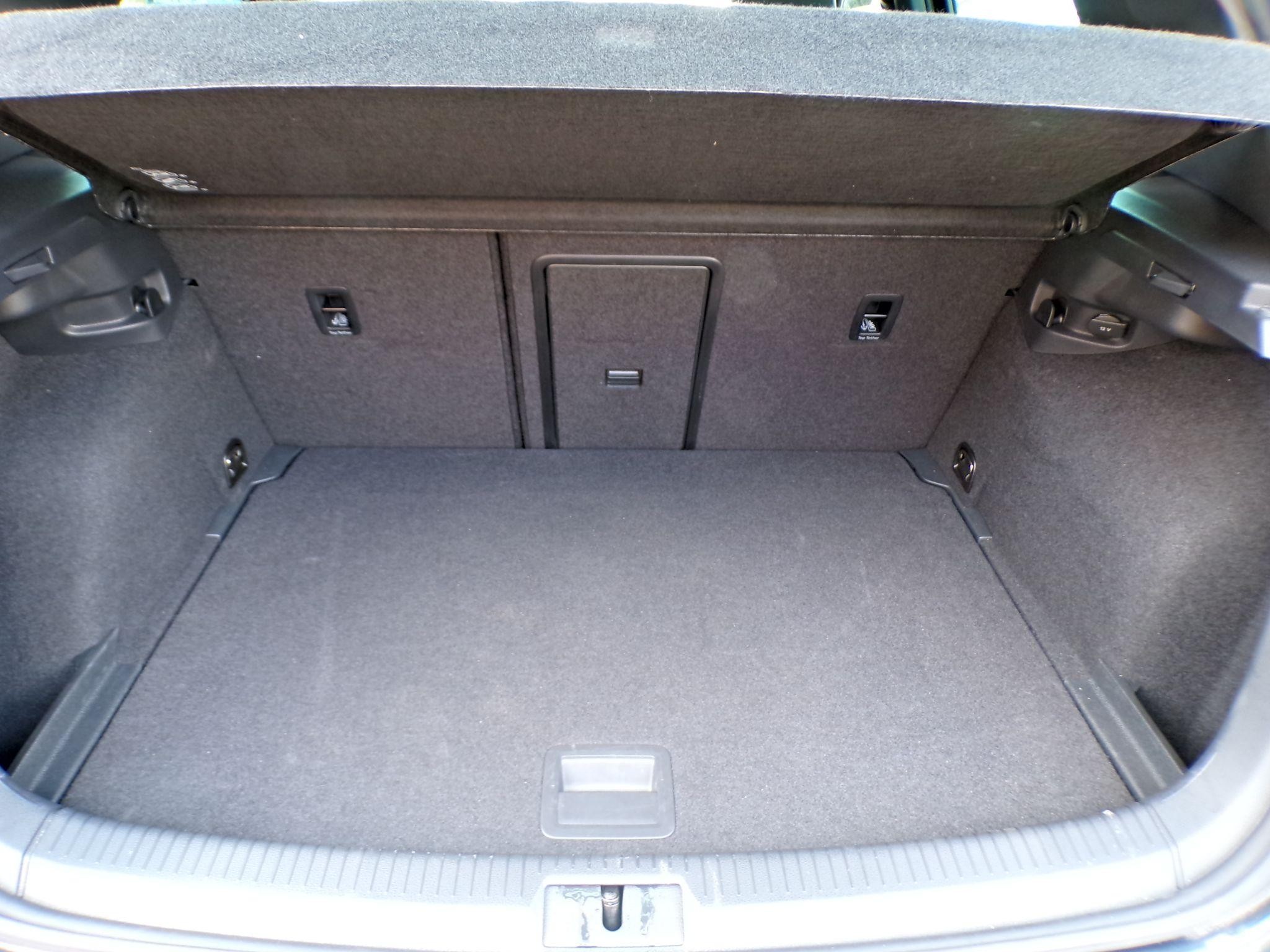 Volkswagen Golf Image 9