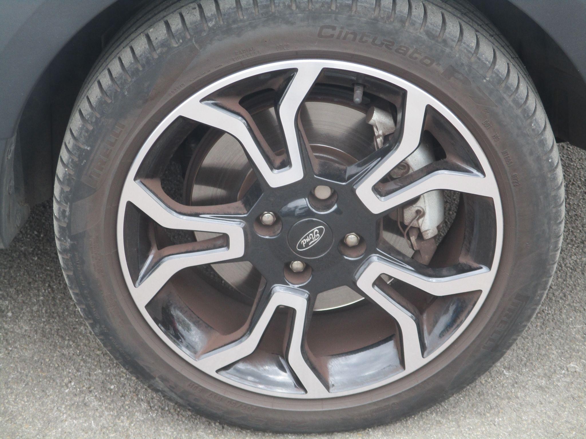 Ford EcoSport Image 9