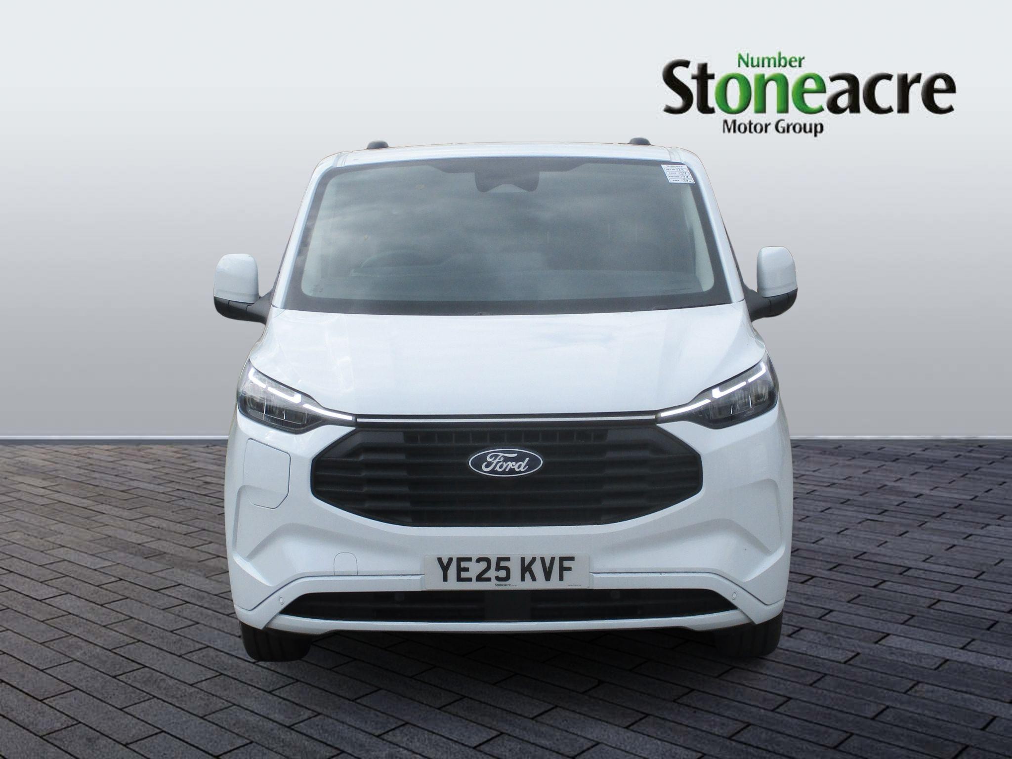 Ford Transit Custom Image 4