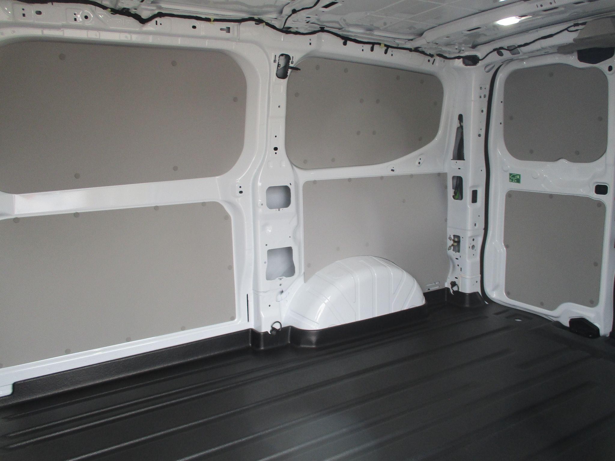 Ford Transit Custom Image 19