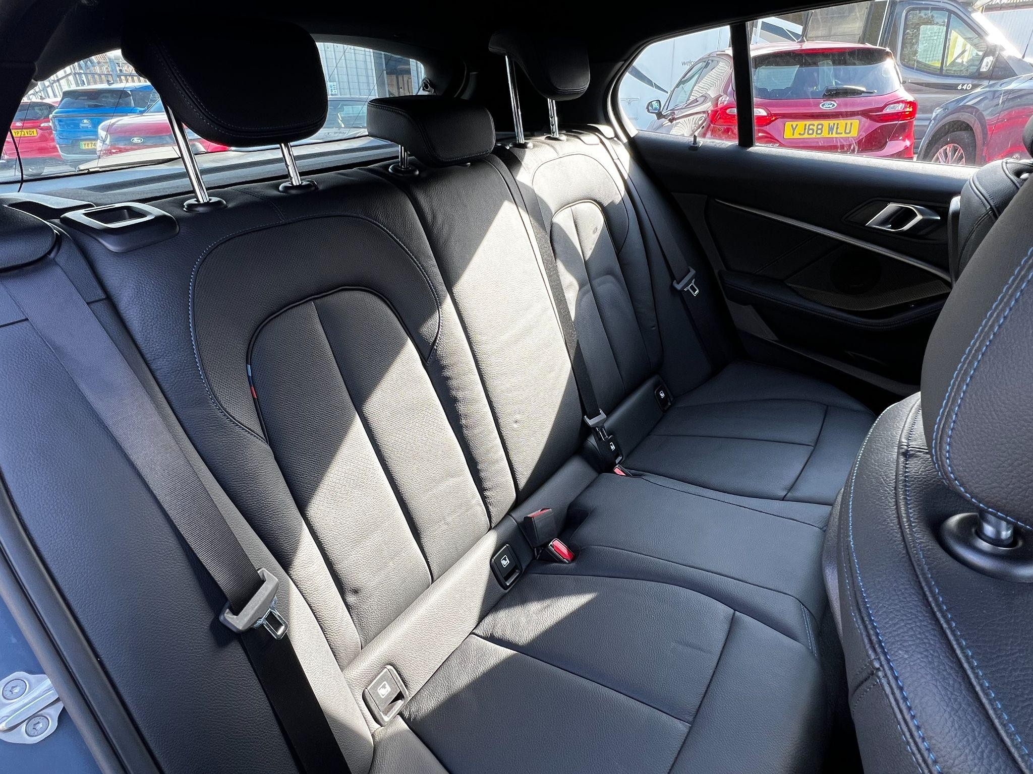 BMW 1 Series Image 20