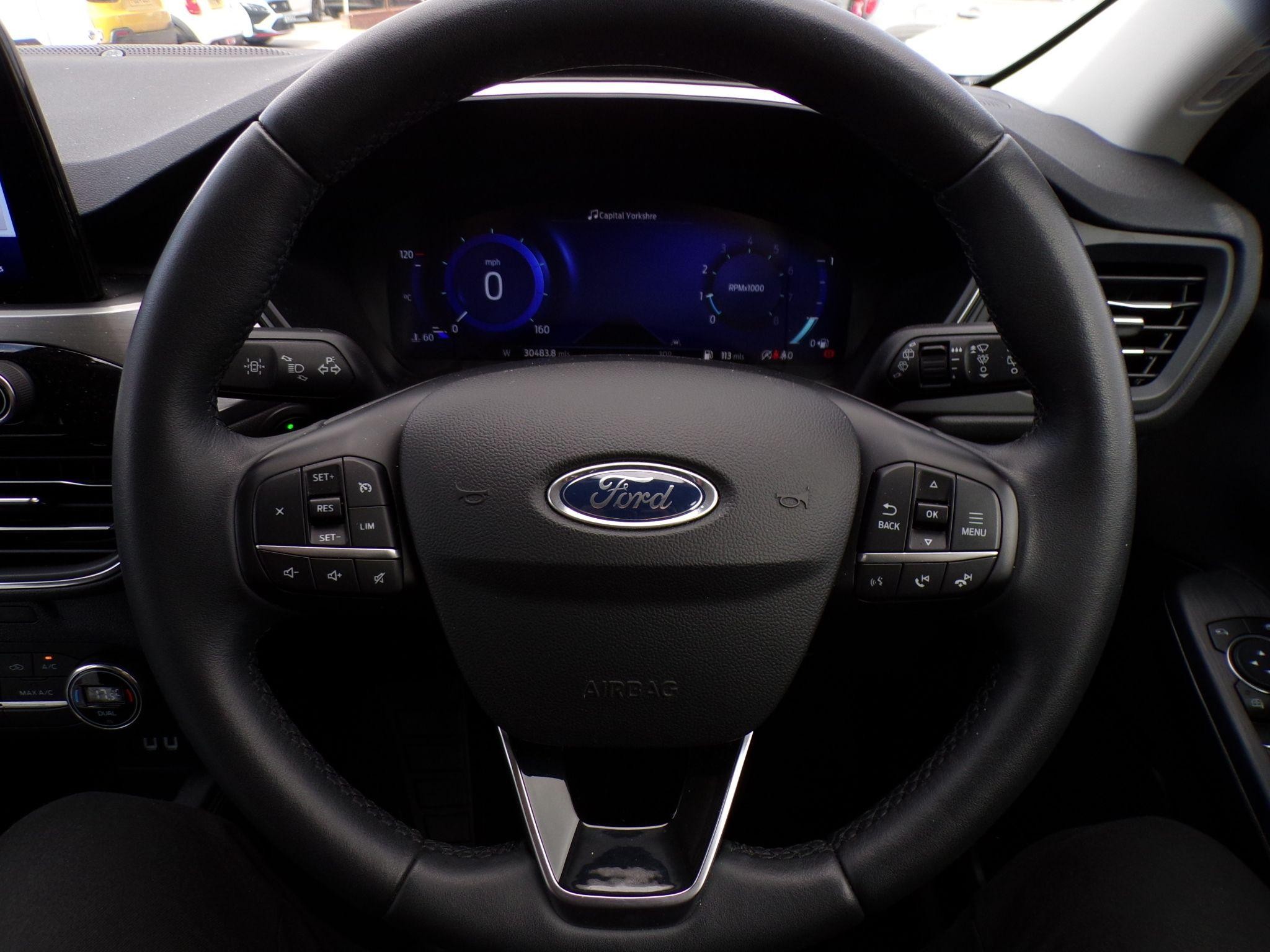 Ford Kuga Image 20
