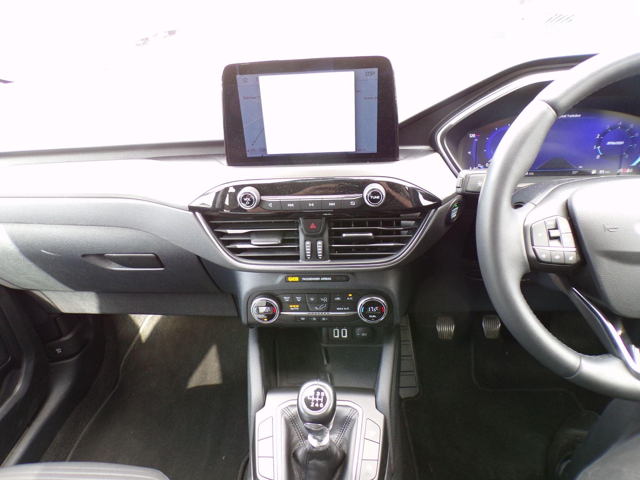 Ford Kuga Image 21