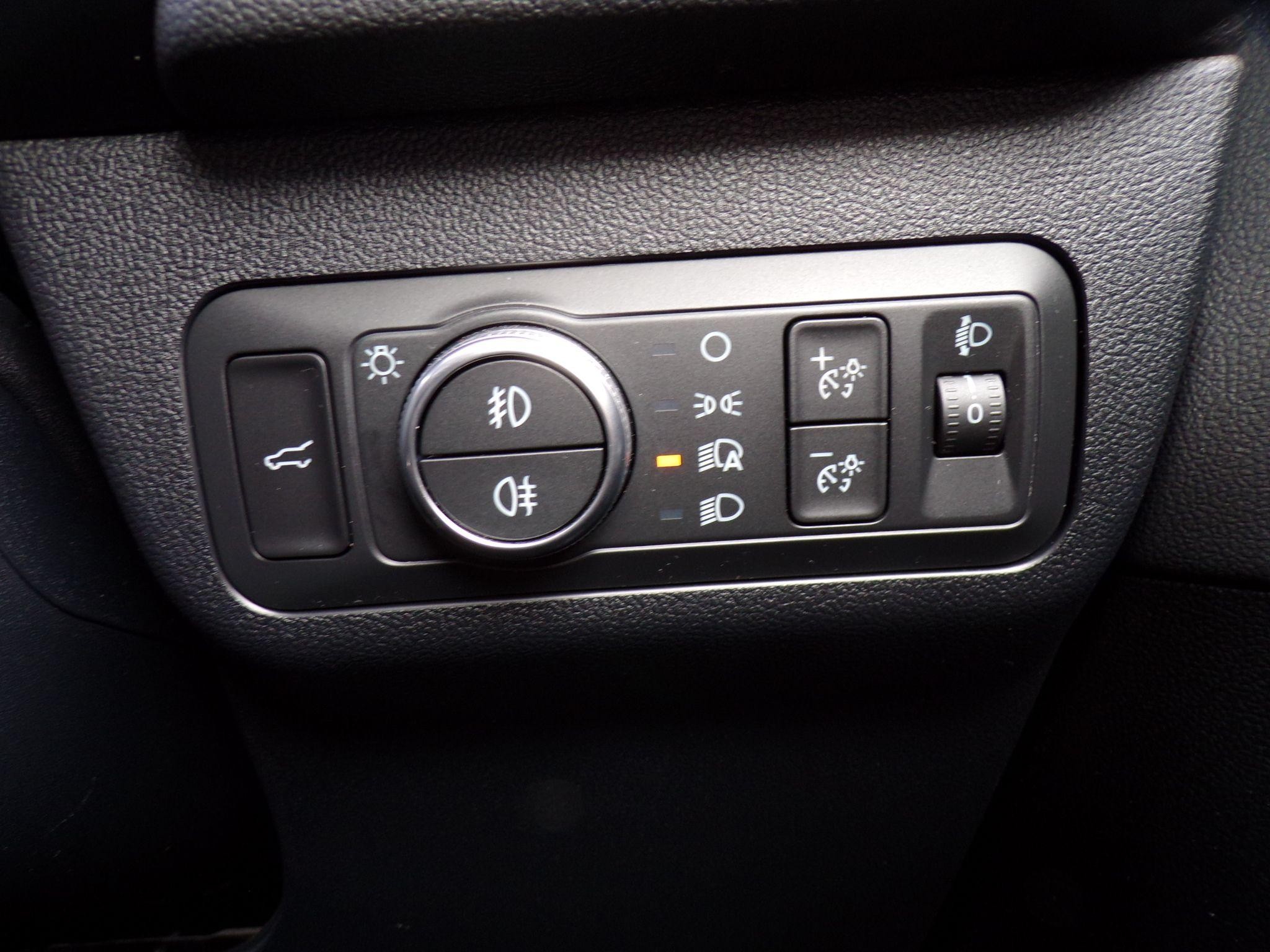 Ford Kuga Image 28