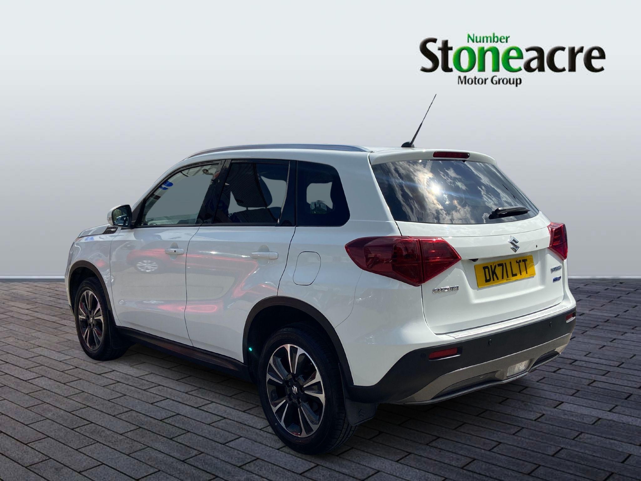 Suzuki Vitara Image 2