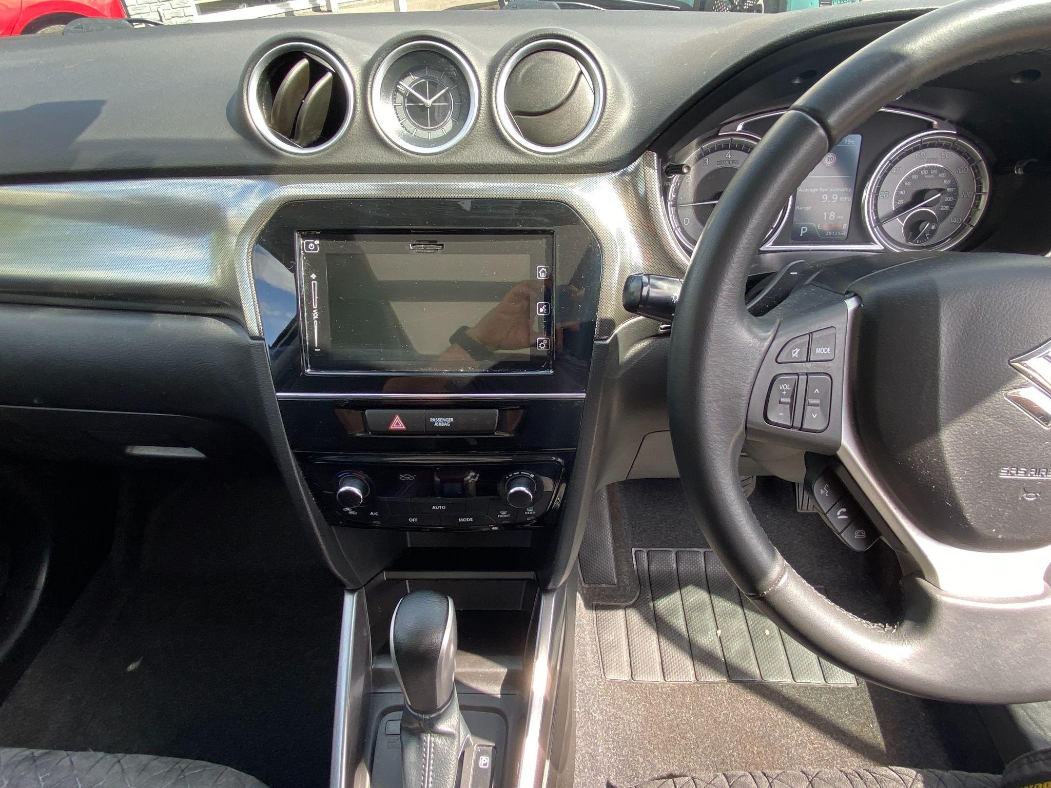 Suzuki Vitara Image 17