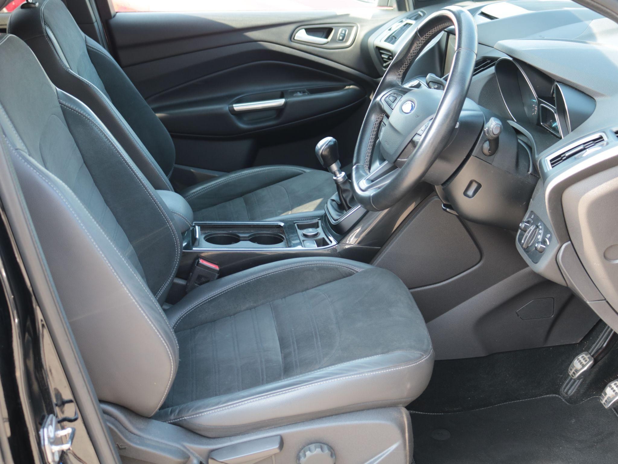 Ford Kuga Image 11