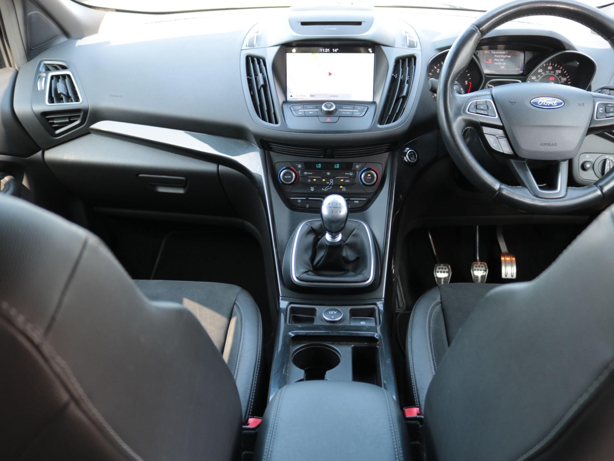 Ford Kuga Image 12