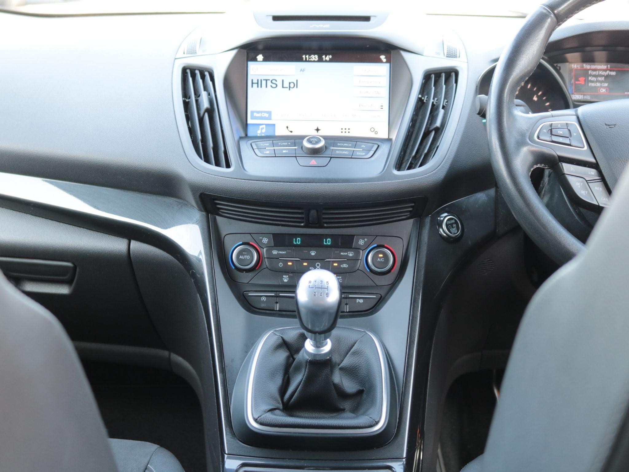 Ford Kuga Image 21