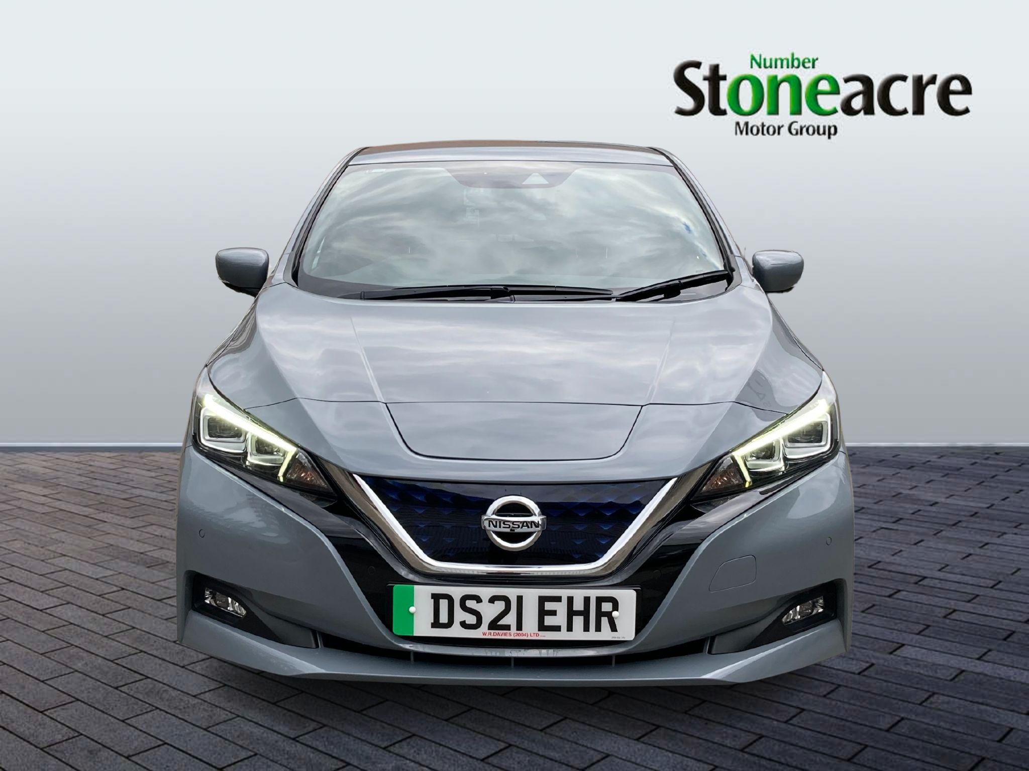 Nissan LEAF Image 2