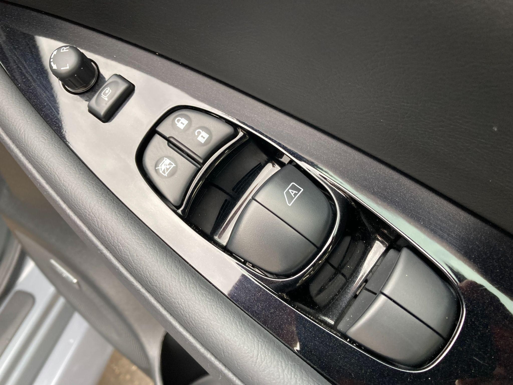Nissan LEAF Image 42