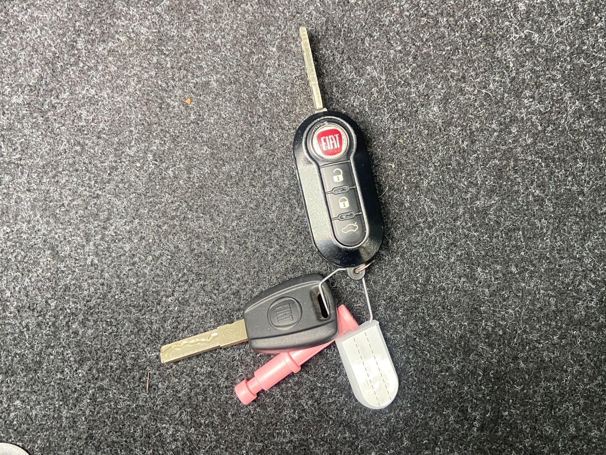 Fiat 500 Image 18