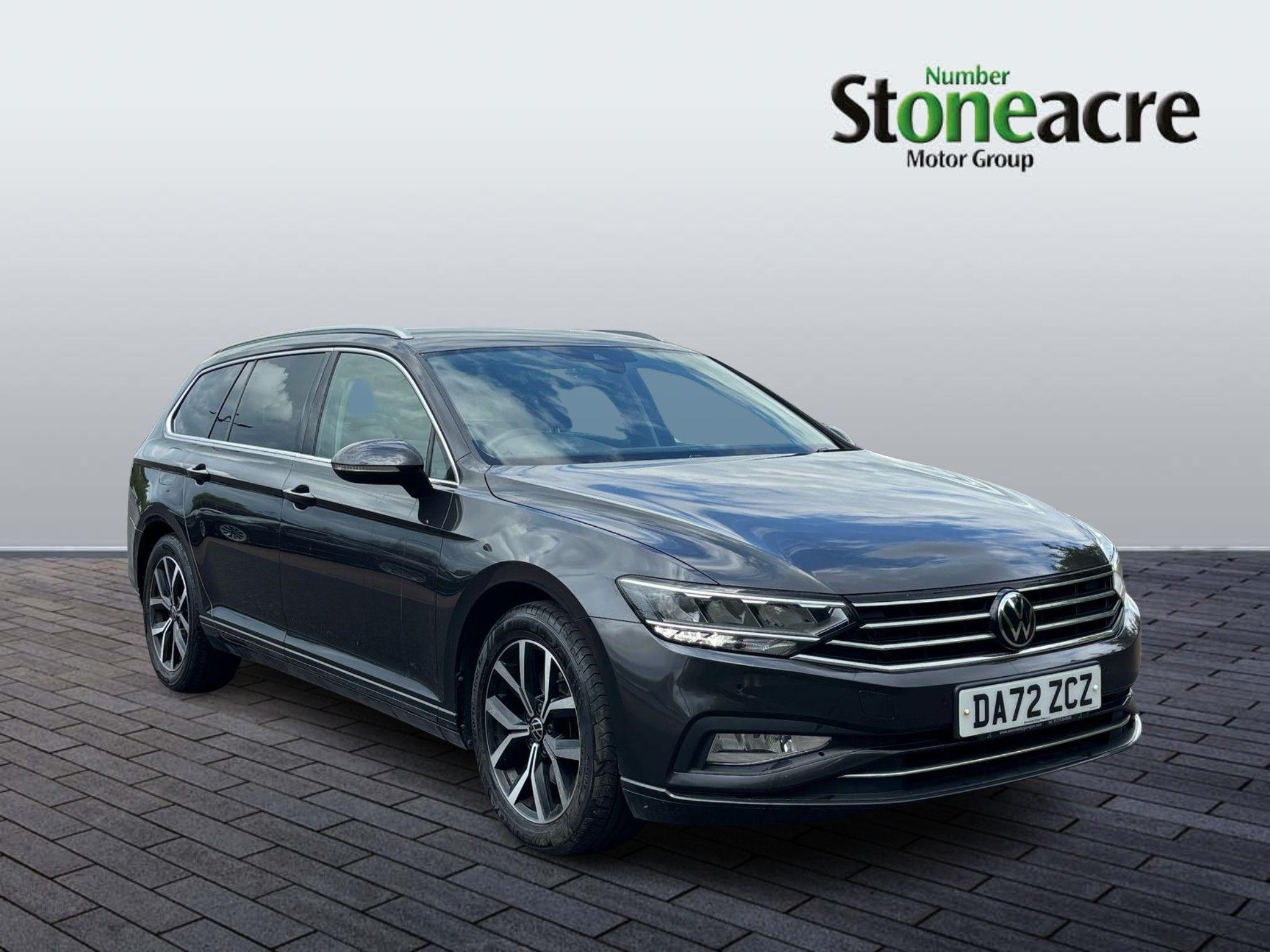 Volkswagen Passat Image 1