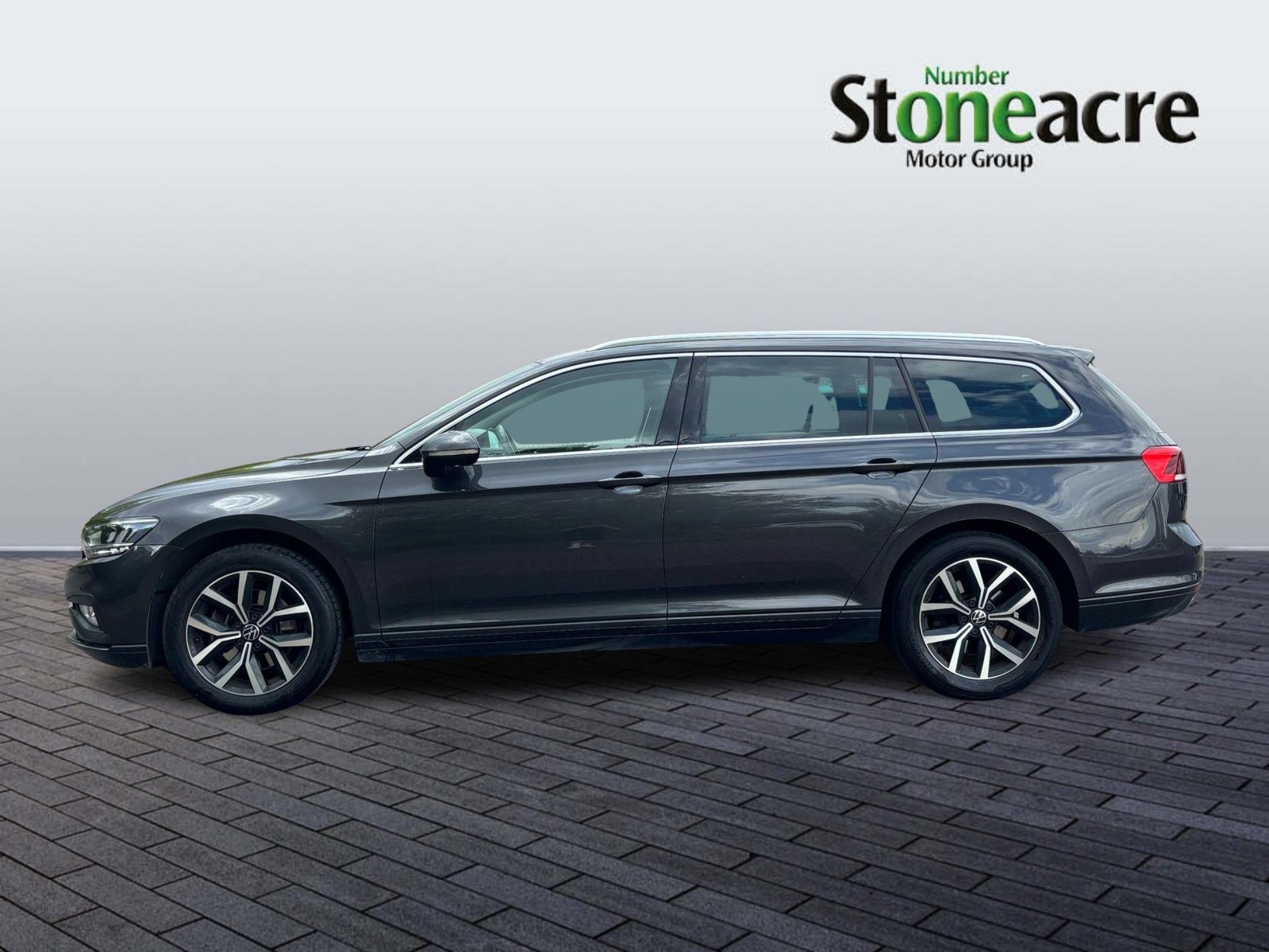 Volkswagen Passat Image 4
