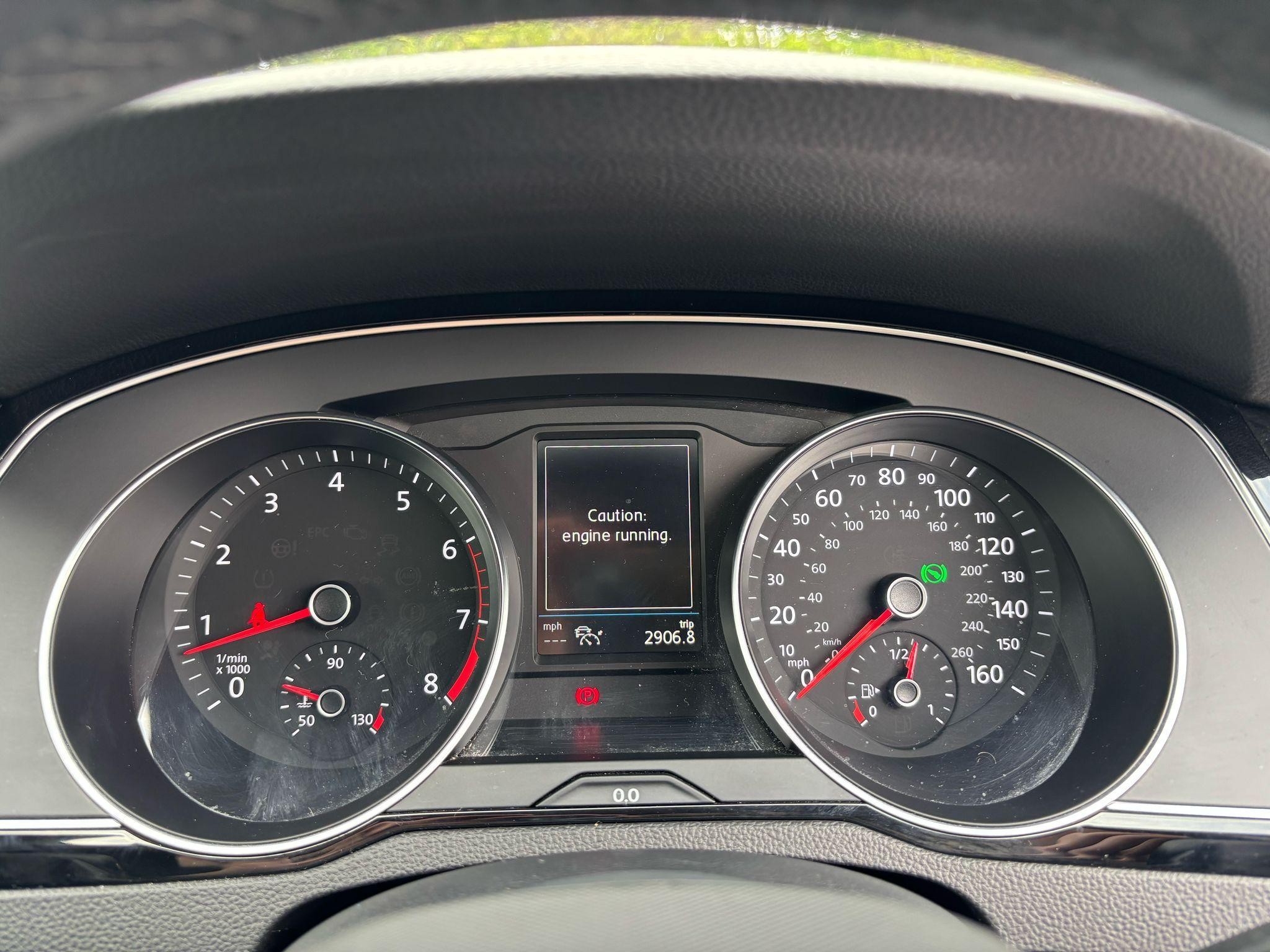 Volkswagen Passat Image 16