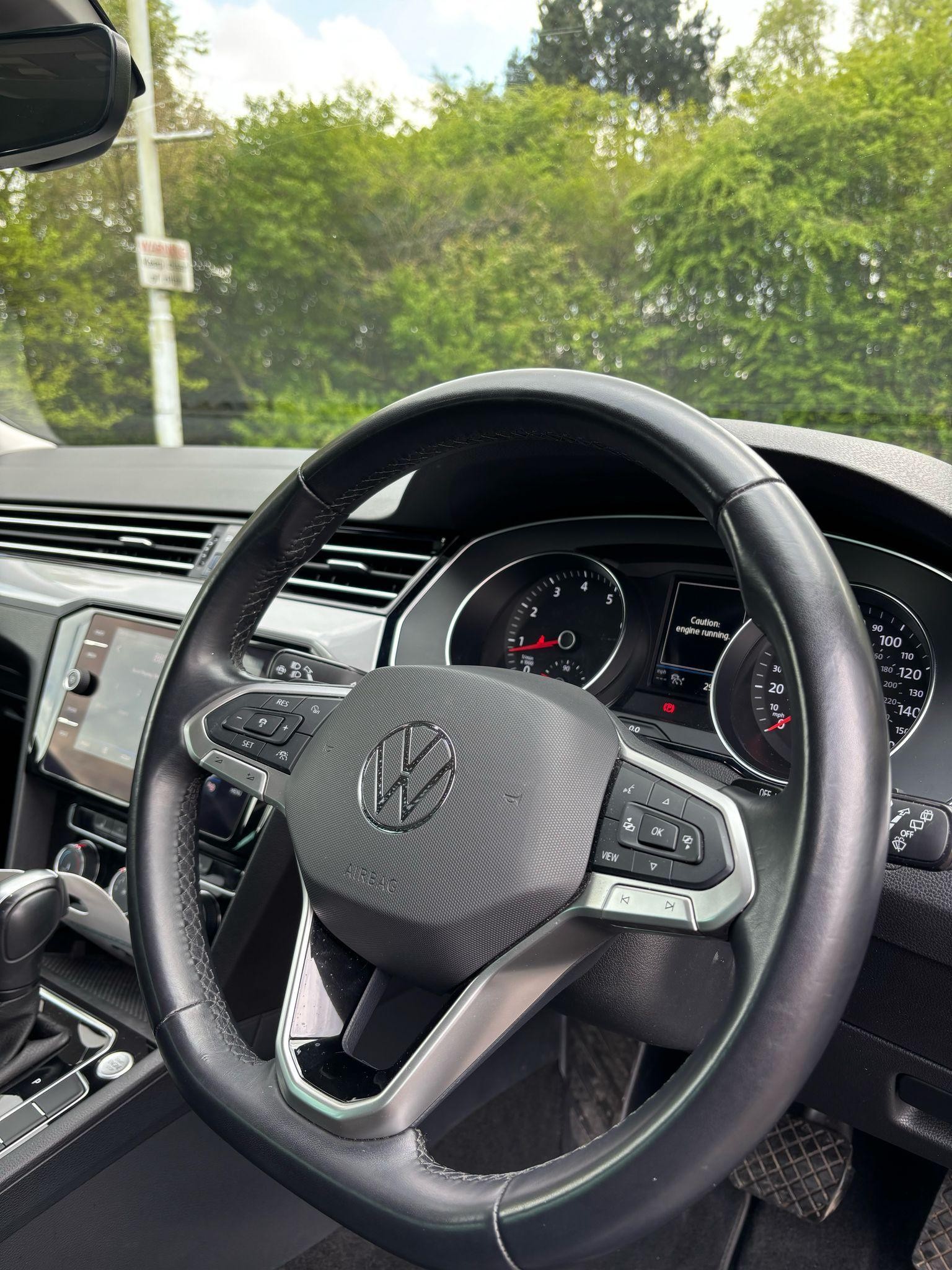 Volkswagen Passat Image 17