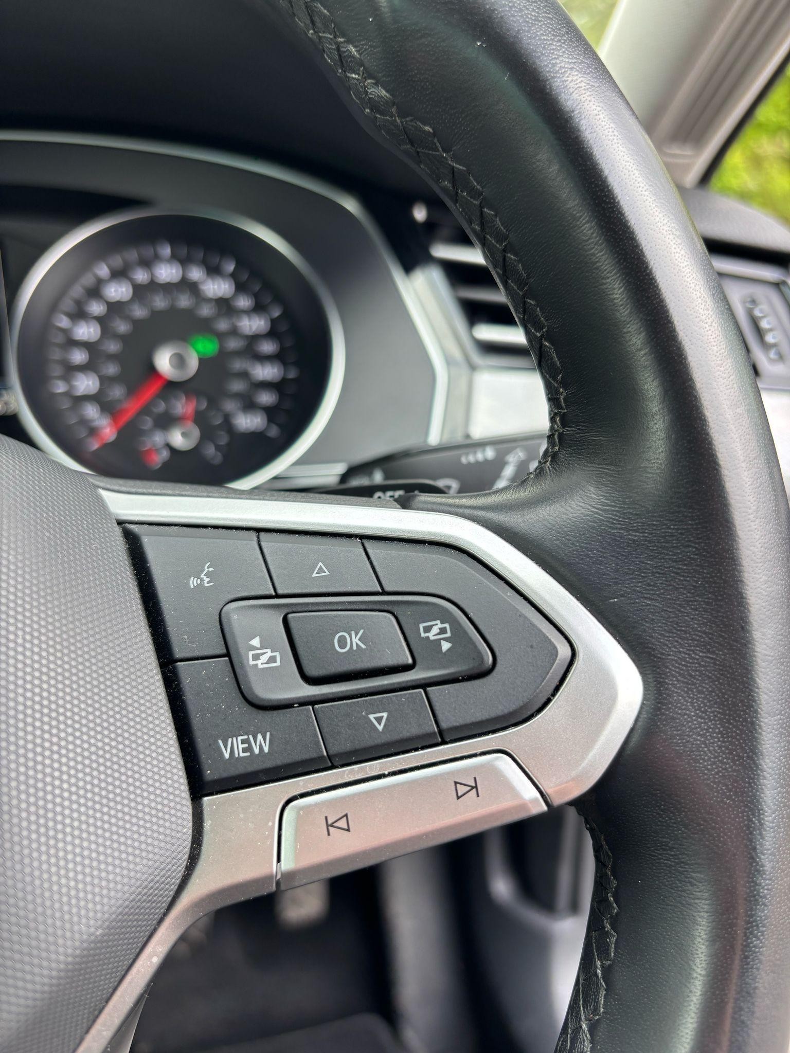 Volkswagen Passat Image 19