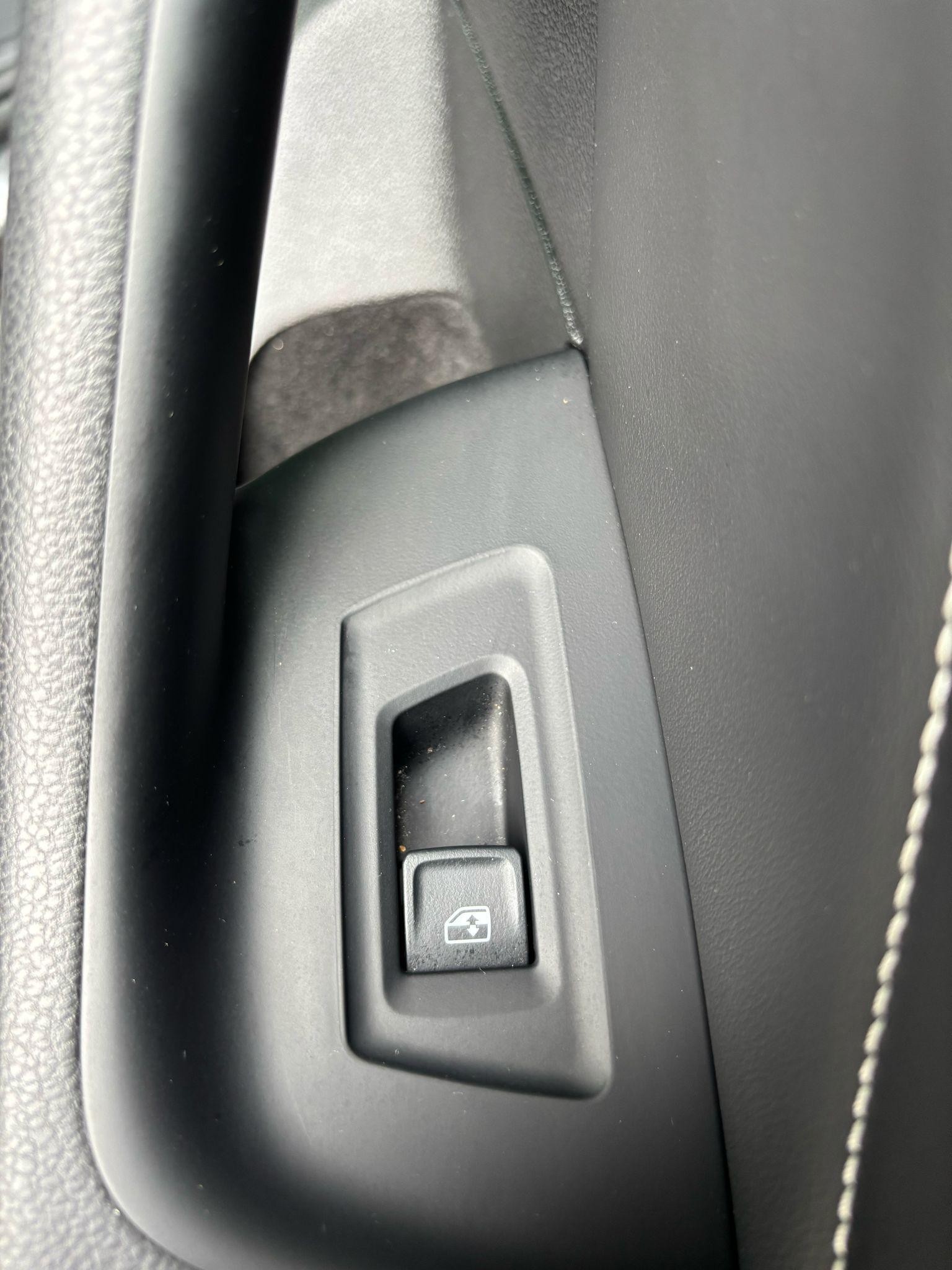 Volkswagen Passat Image 25
