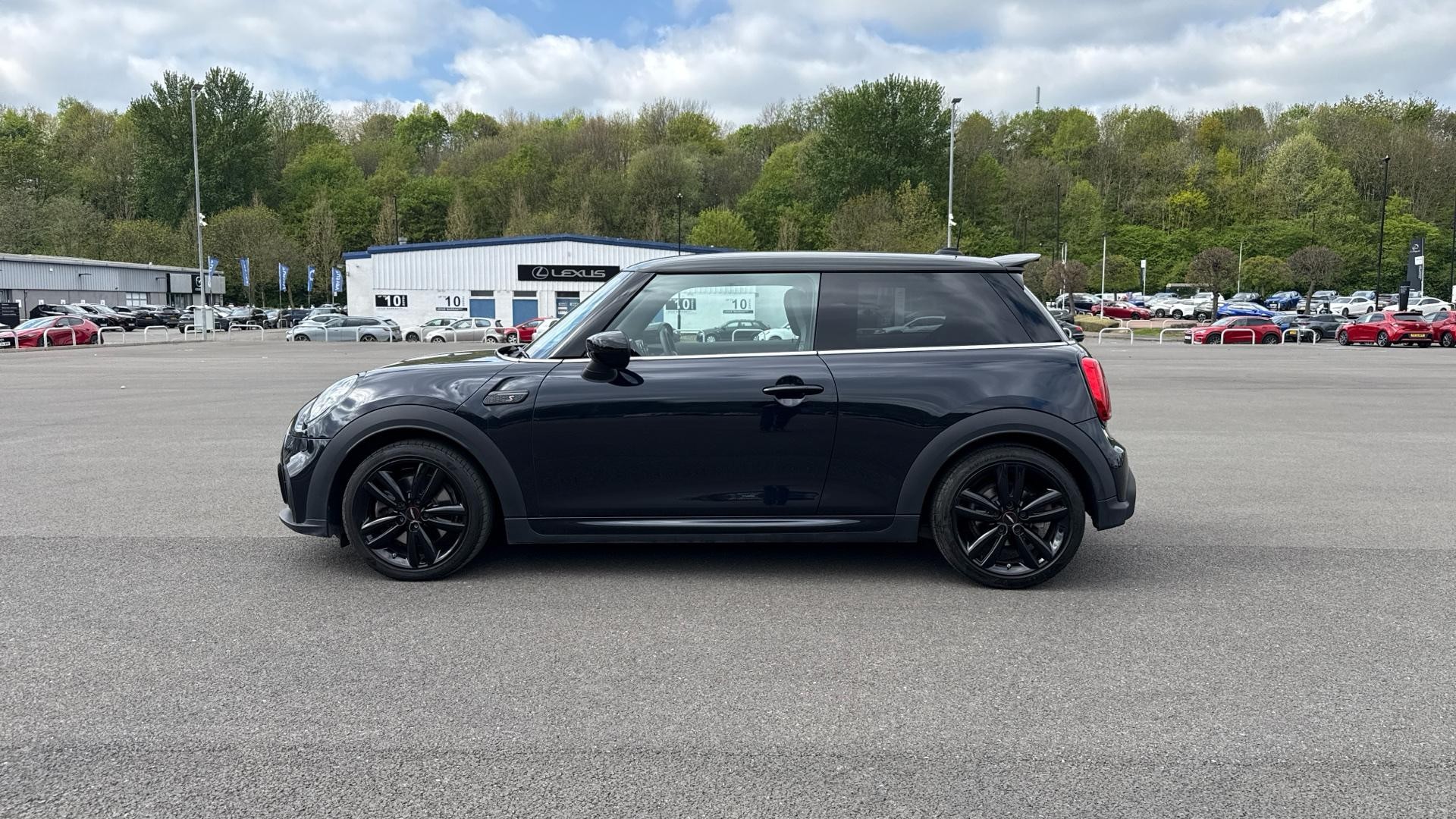 MINI Hatch Image 8
