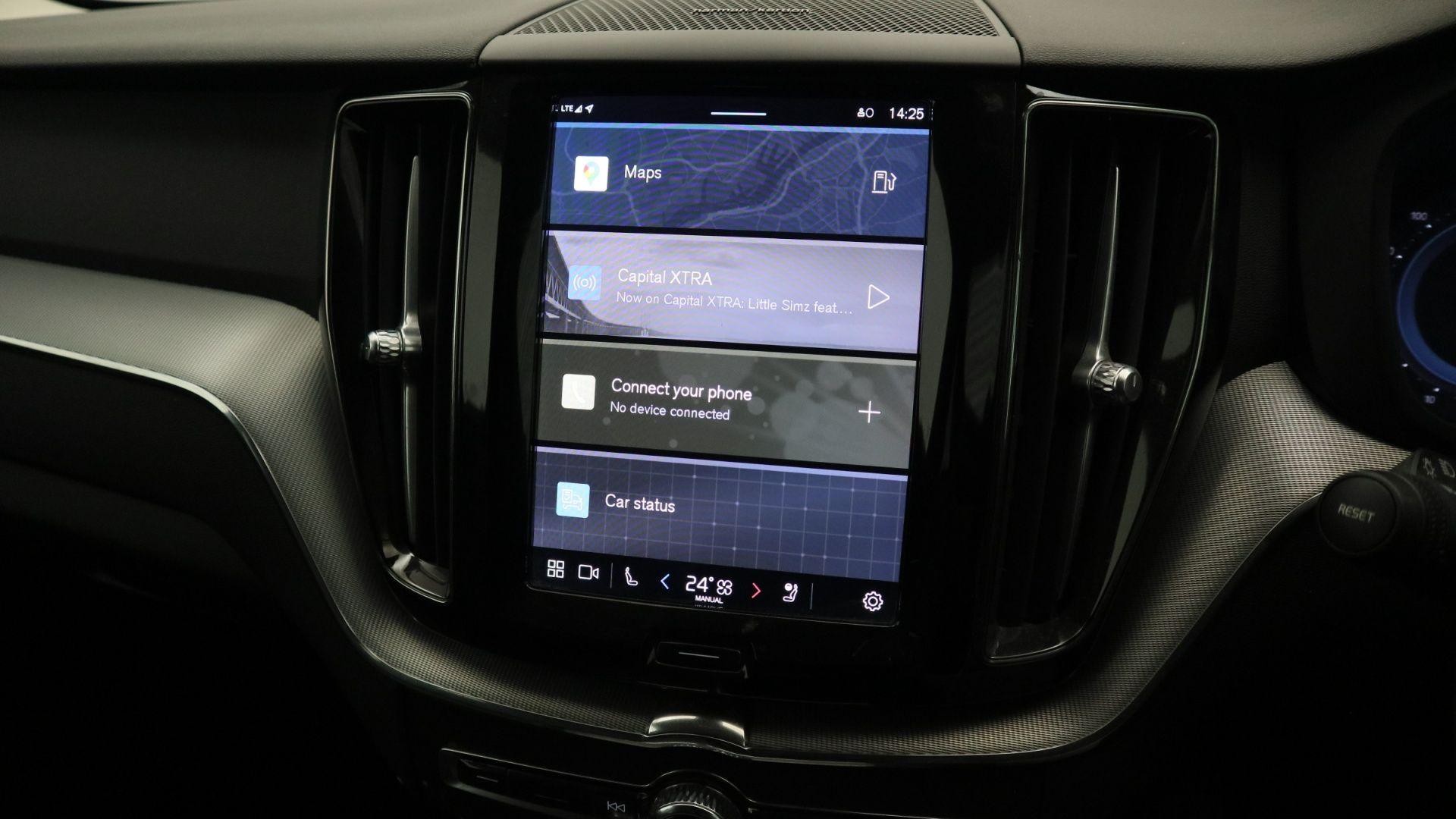Volvo XC60 Image 11