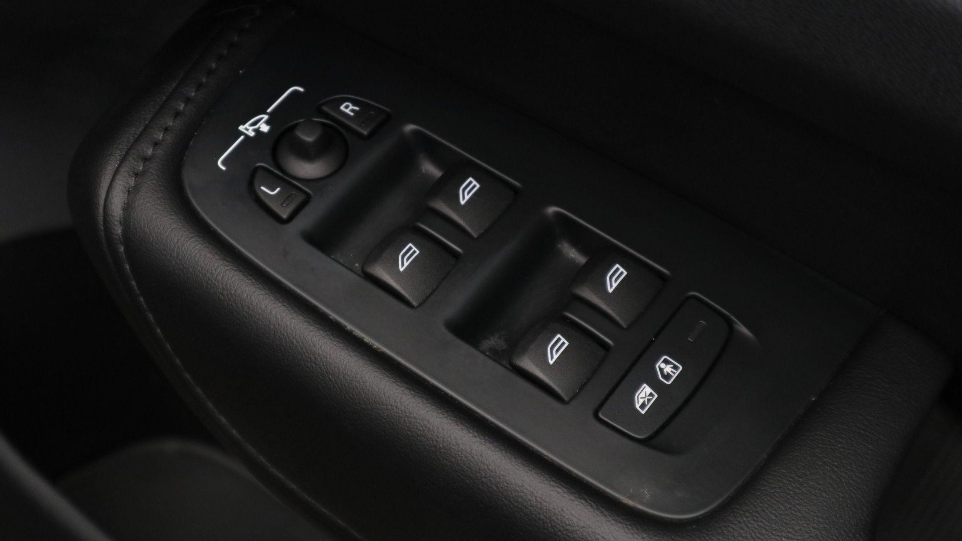 Volvo XC60 Image 24