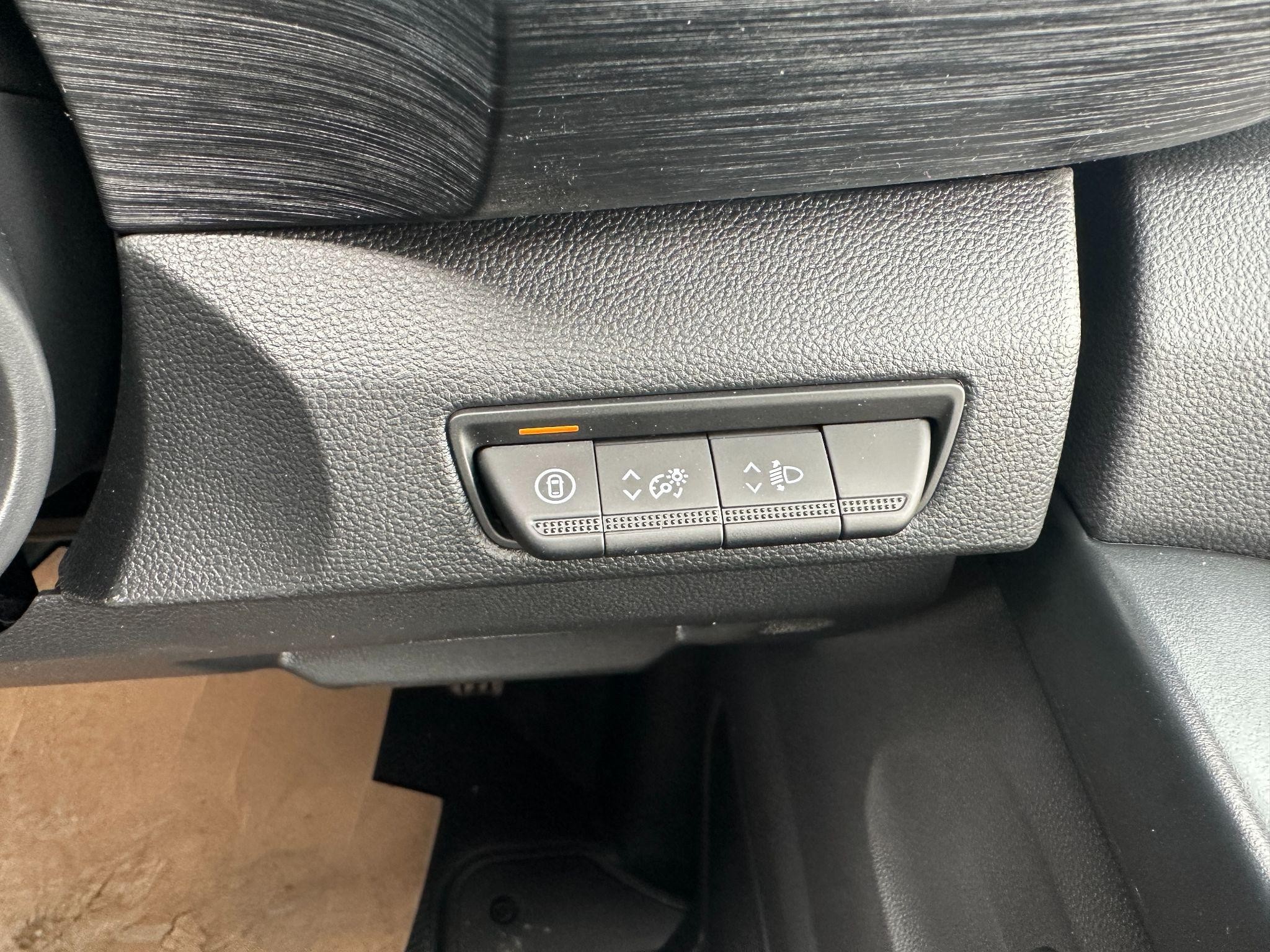 Renault Trafic Image 16
