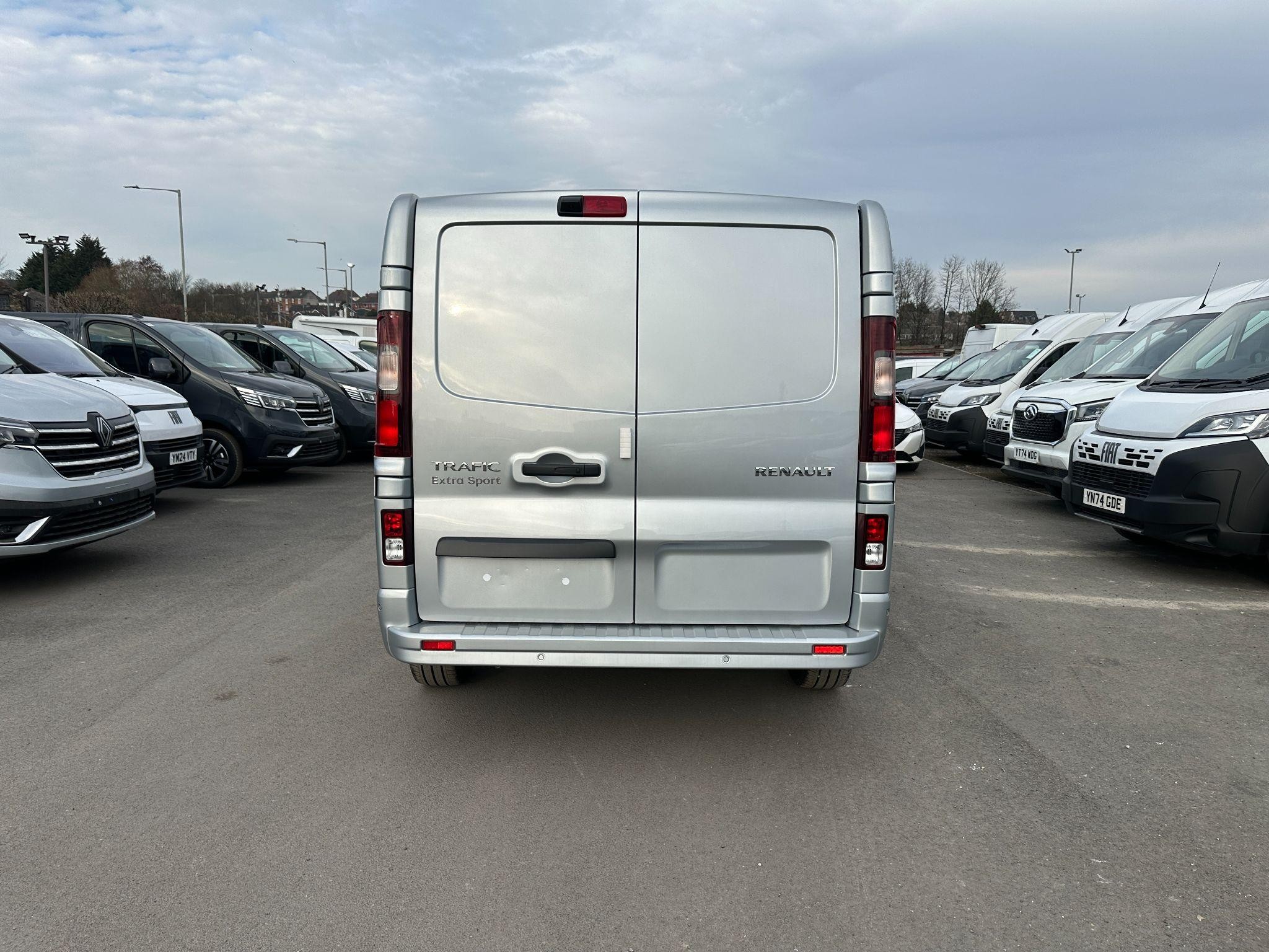 Renault Trafic Image 24