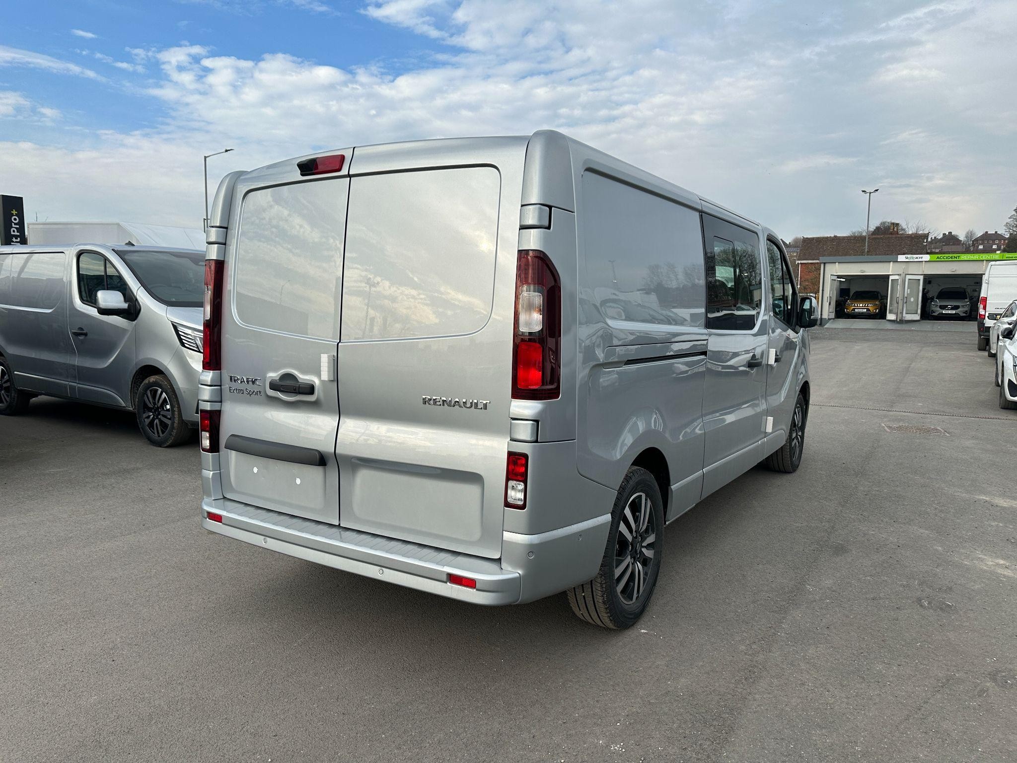 Renault Trafic Image 4