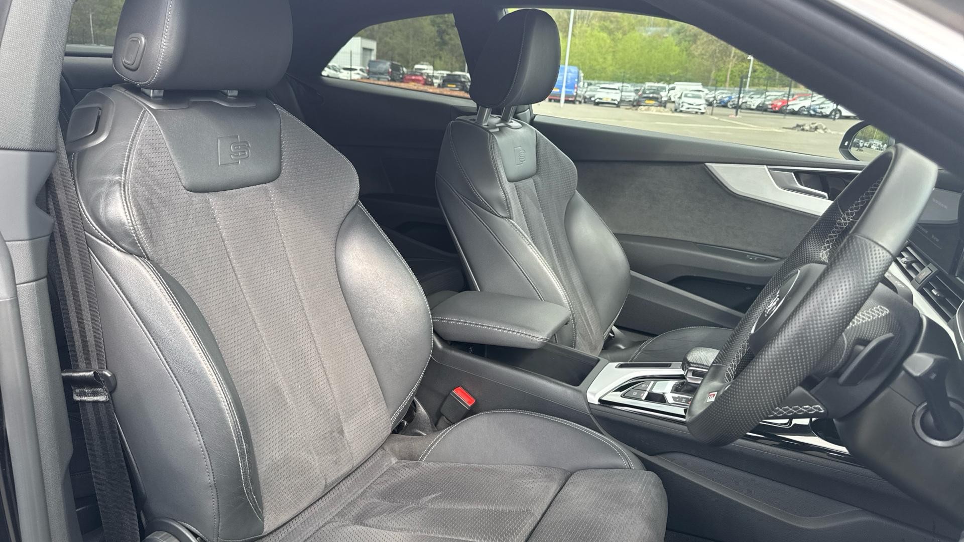 Audi A5 Image 9