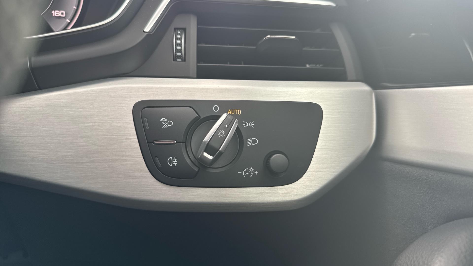 Audi A5 Image 23
